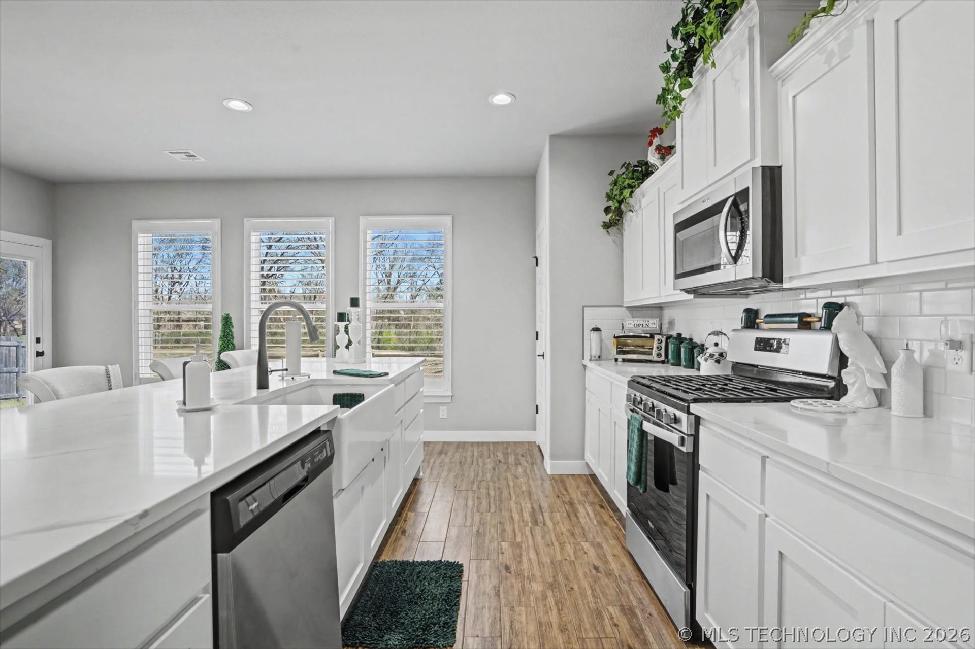 7407 S Walnut Avenue Property Photo 44