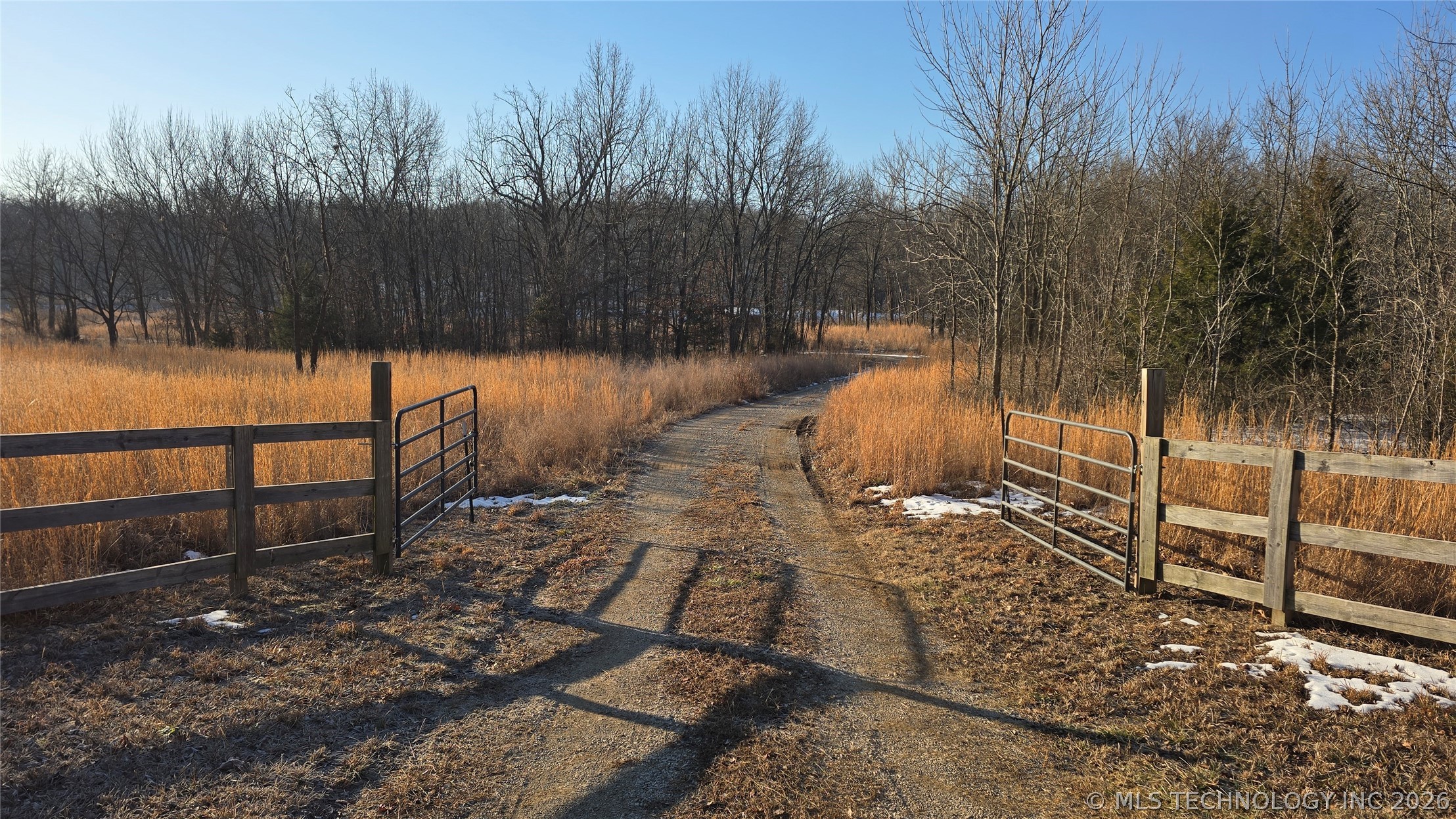 21936 Creager Road Property Photo 2