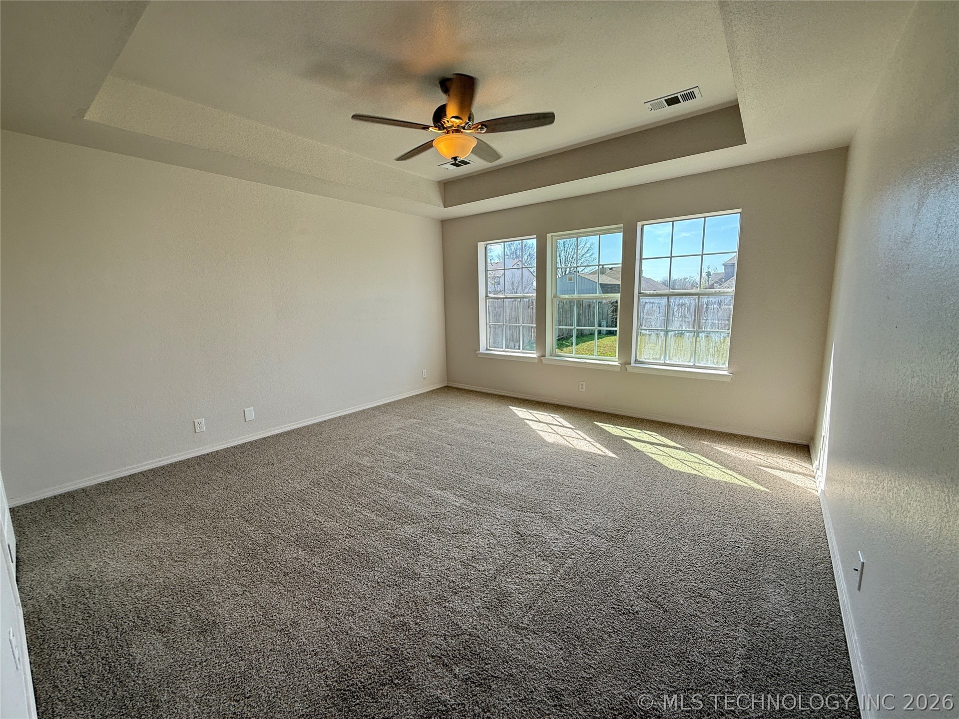 3728 S 195th Avenue Property Photo 11