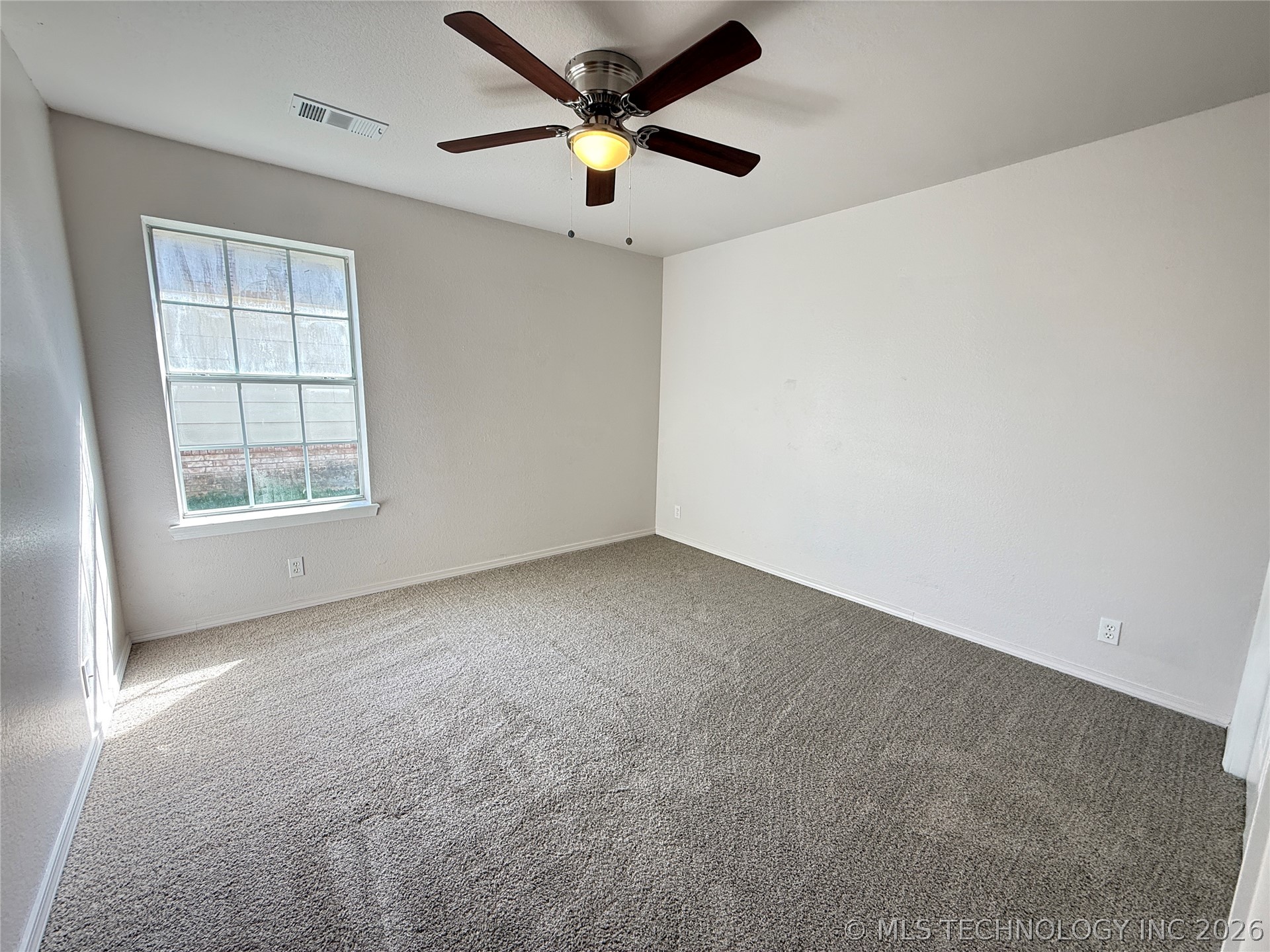 3728 S 195th Avenue Property Photo 23