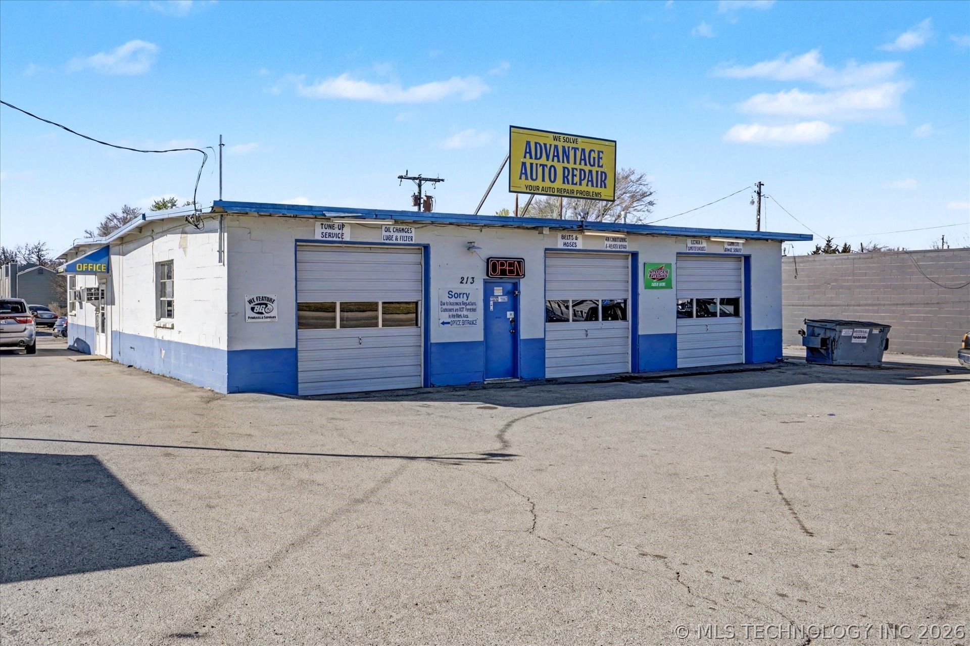 213 E Kenosha Street Property Photo 1