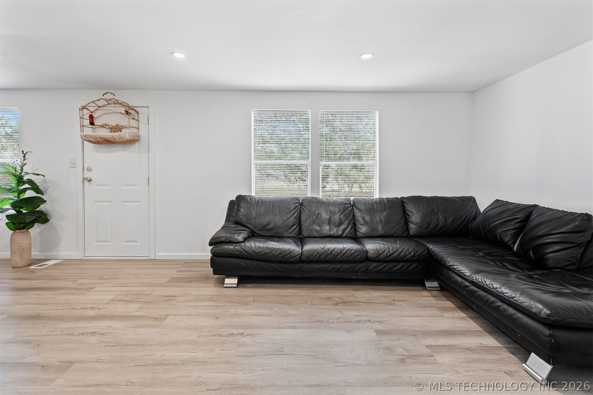 3301 Stobtown Property Photo 5