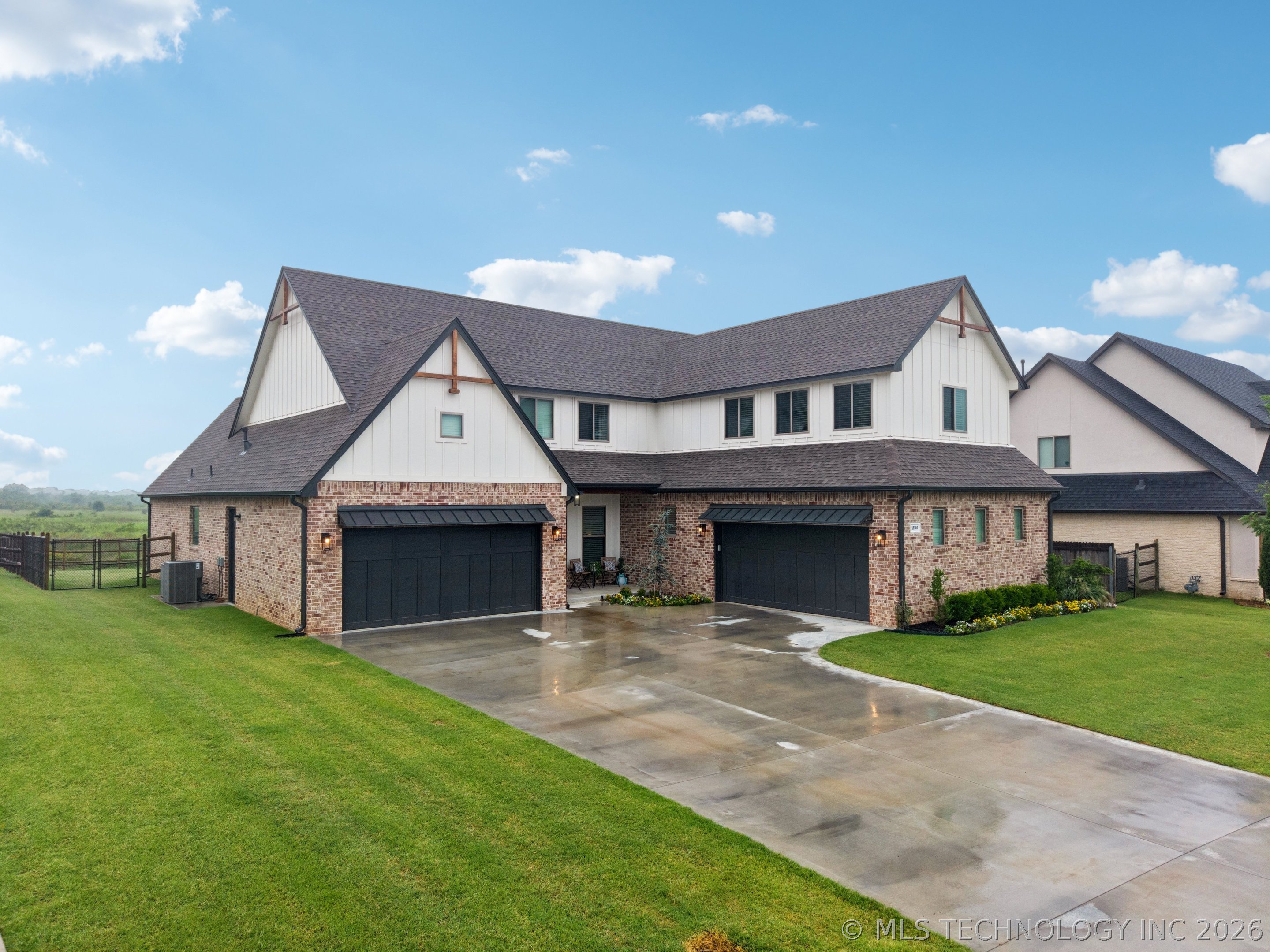 19104 E Beecher Court Property Photo 4