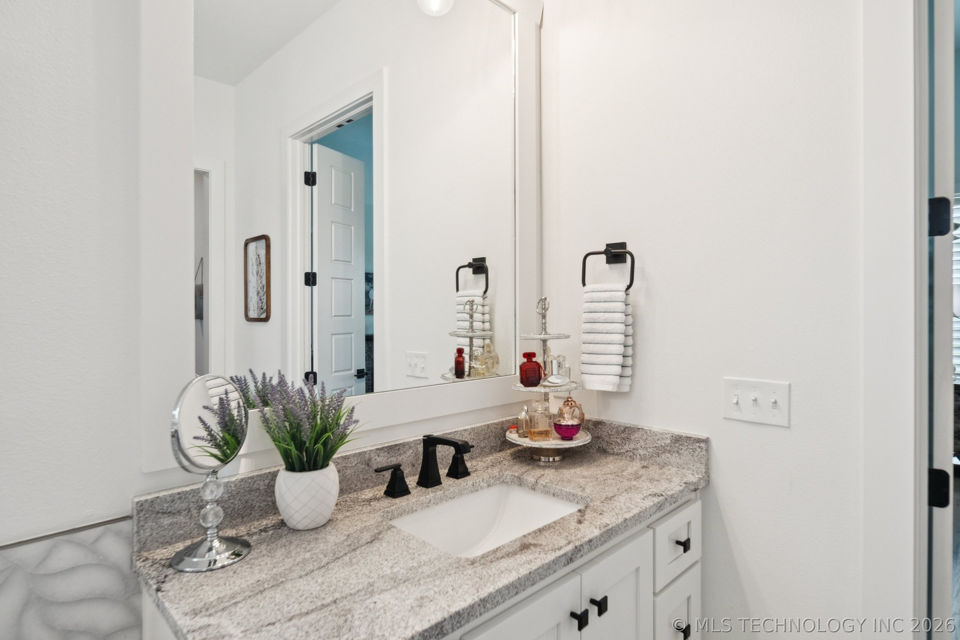 19104 E Beecher Court Property Photo 28