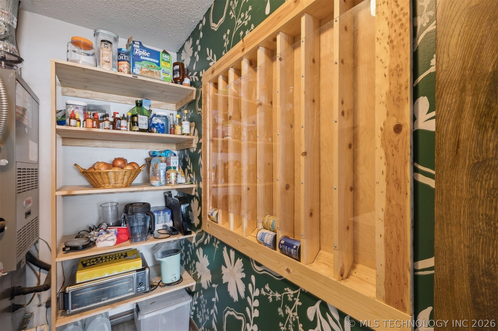 1218 S Highland Avenue Property Photo 20