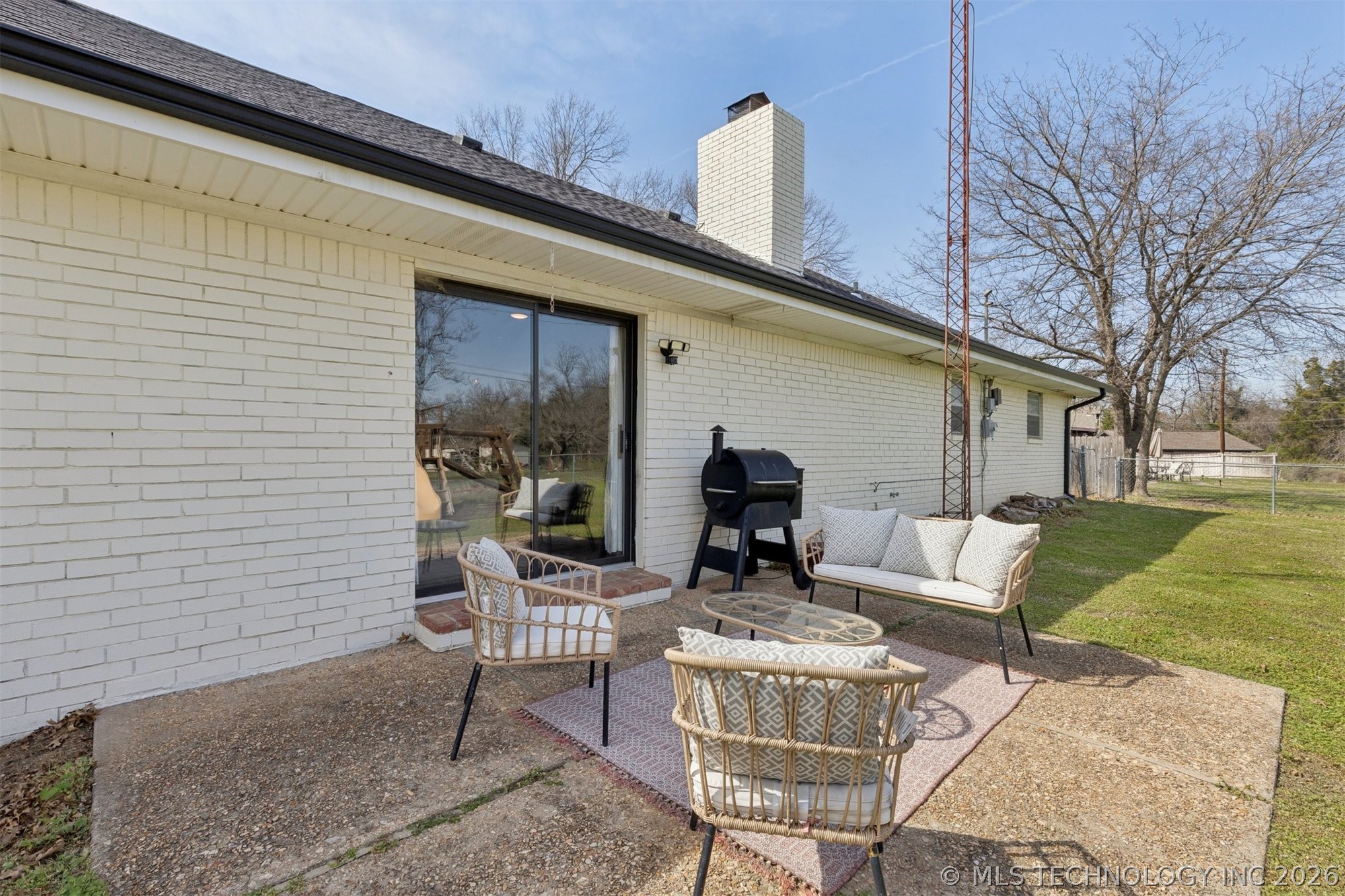 1218 S Highland Avenue Property Photo 37