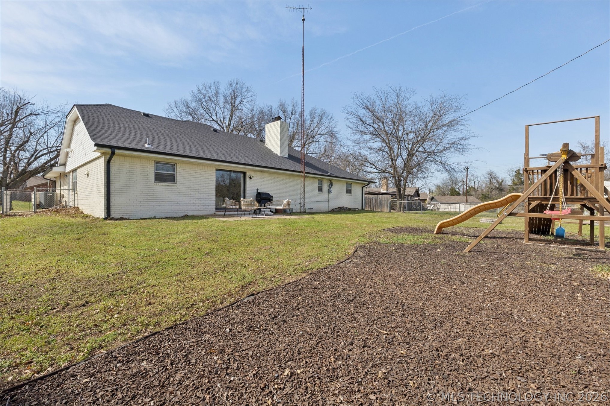 1218 S Highland Avenue Property Photo 44