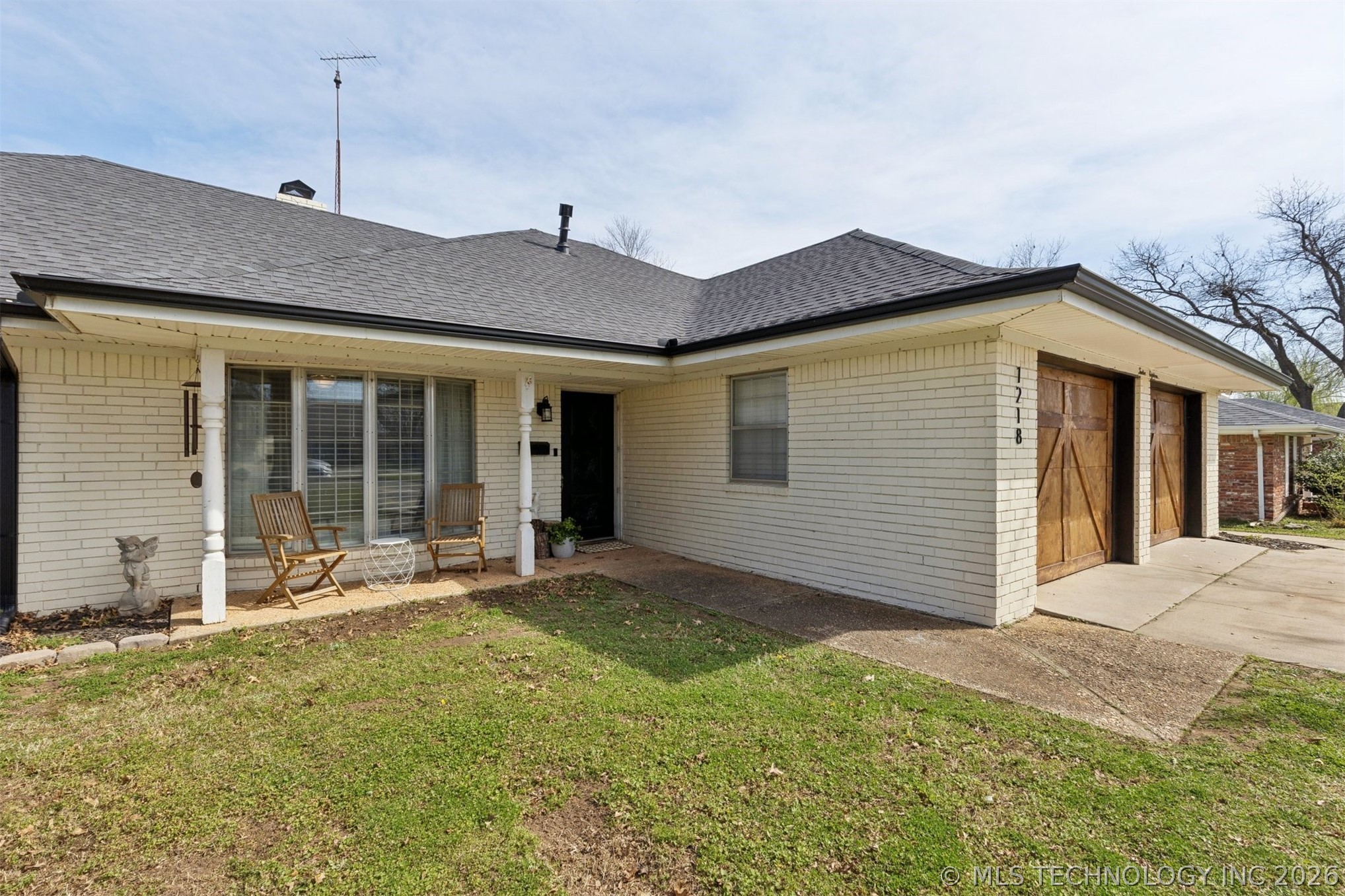 1218 S Highland Avenue Property Photo 48