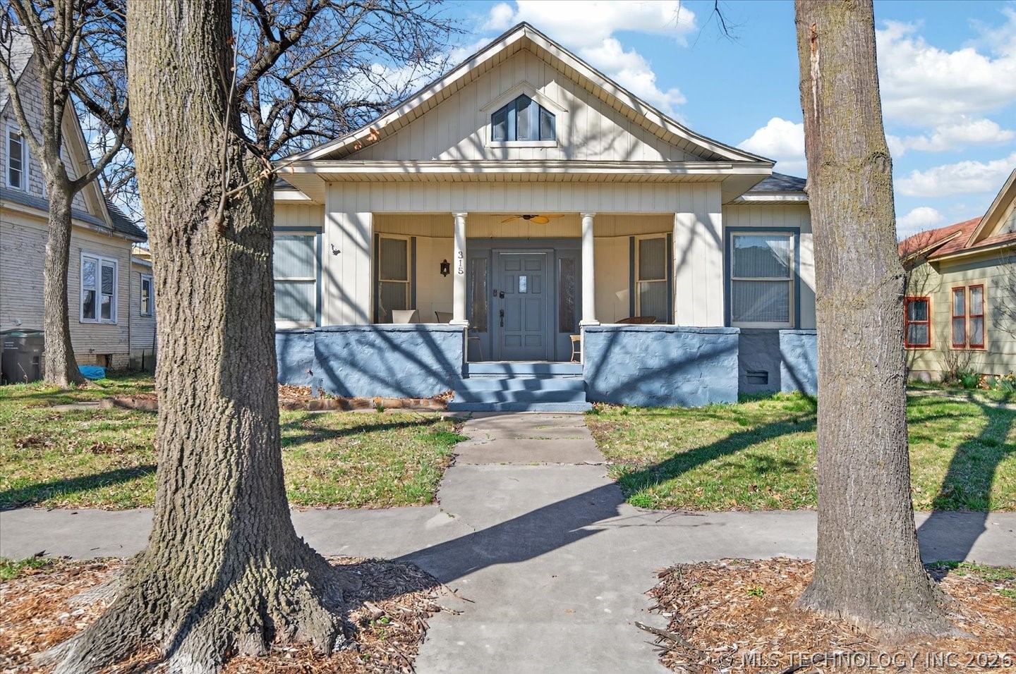 315 S Quapaw Property Photo 1
