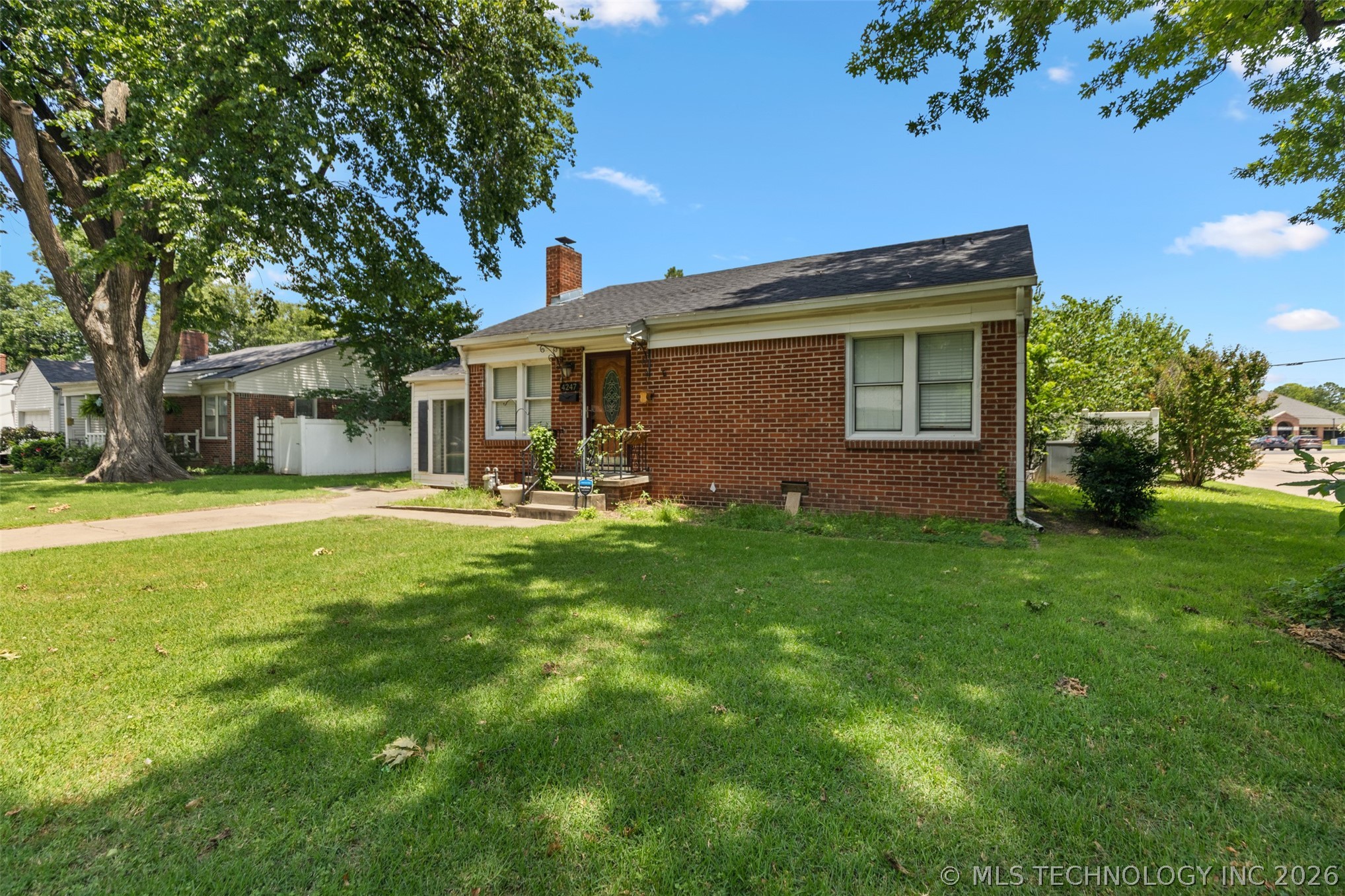 4247 S Owasso Avenue Property Photo 4