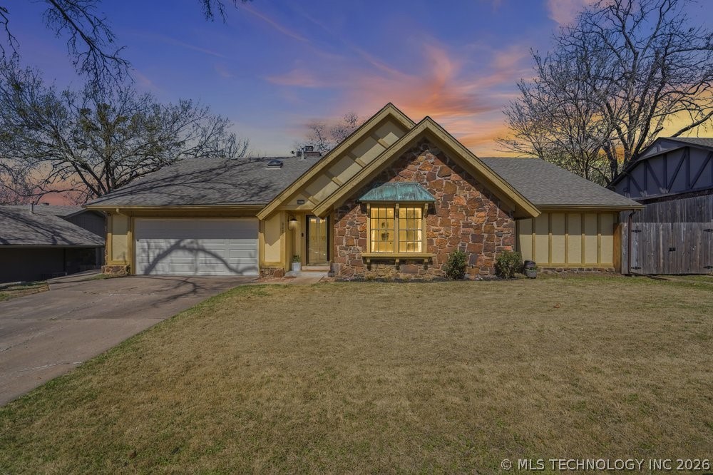 4217 E 84th Place