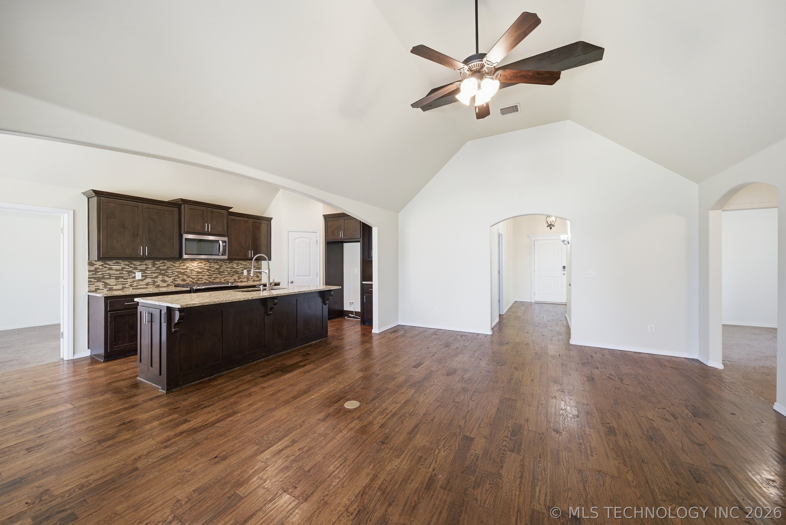 2900 W Mobile Street Property Photo 8