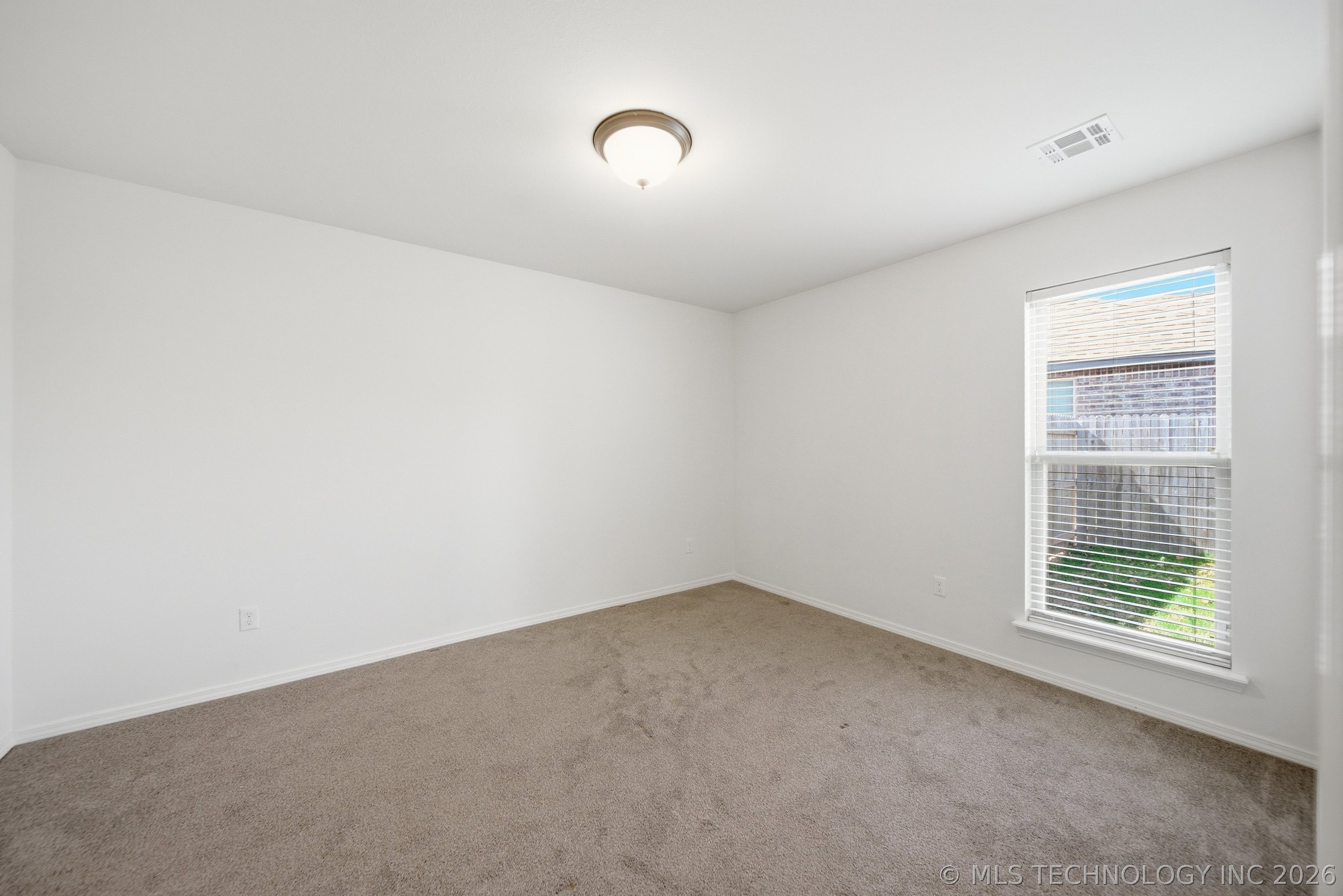 2900 W Mobile Street Property Photo 23