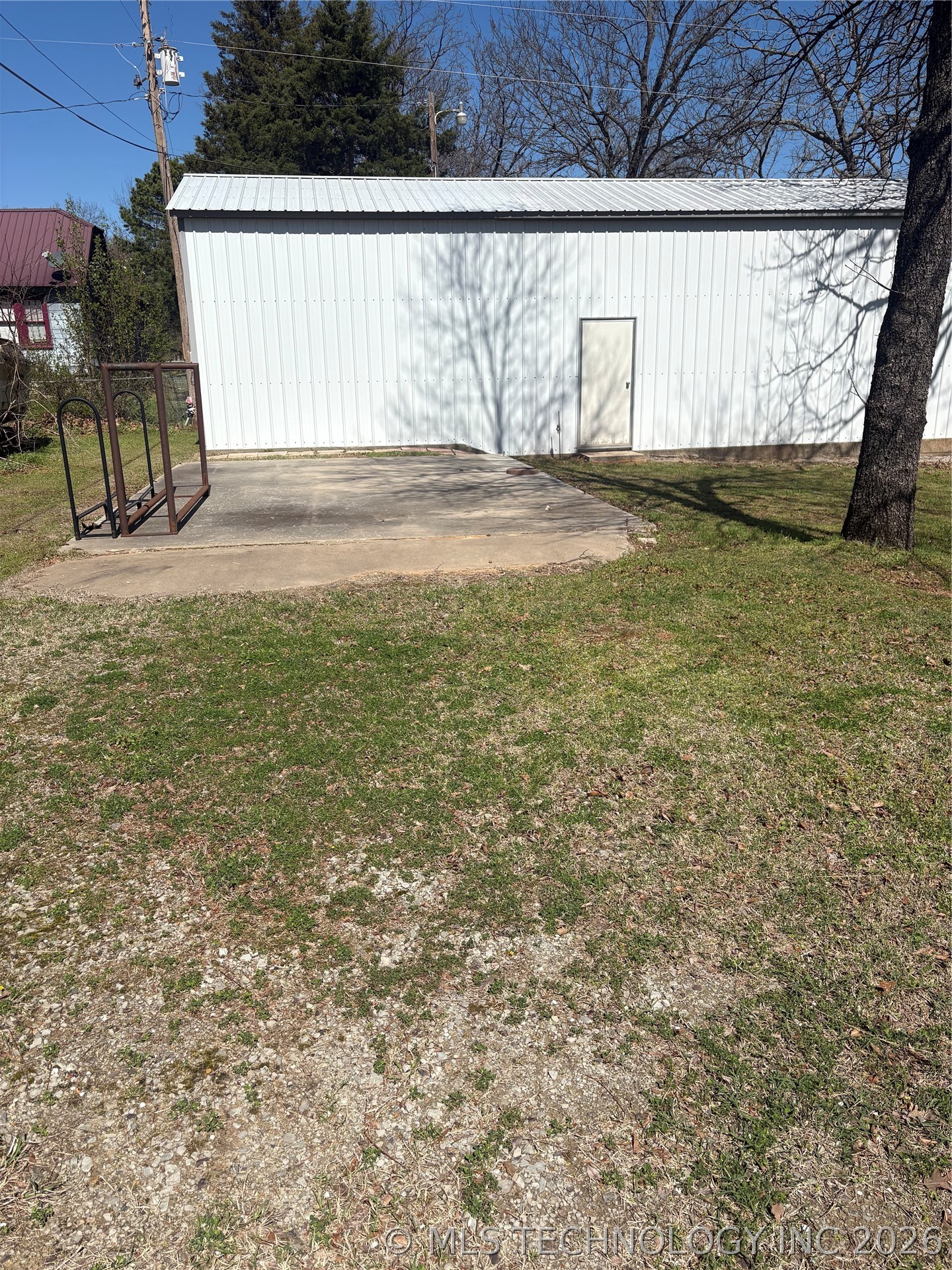 417 Pine Road Property Photo 9