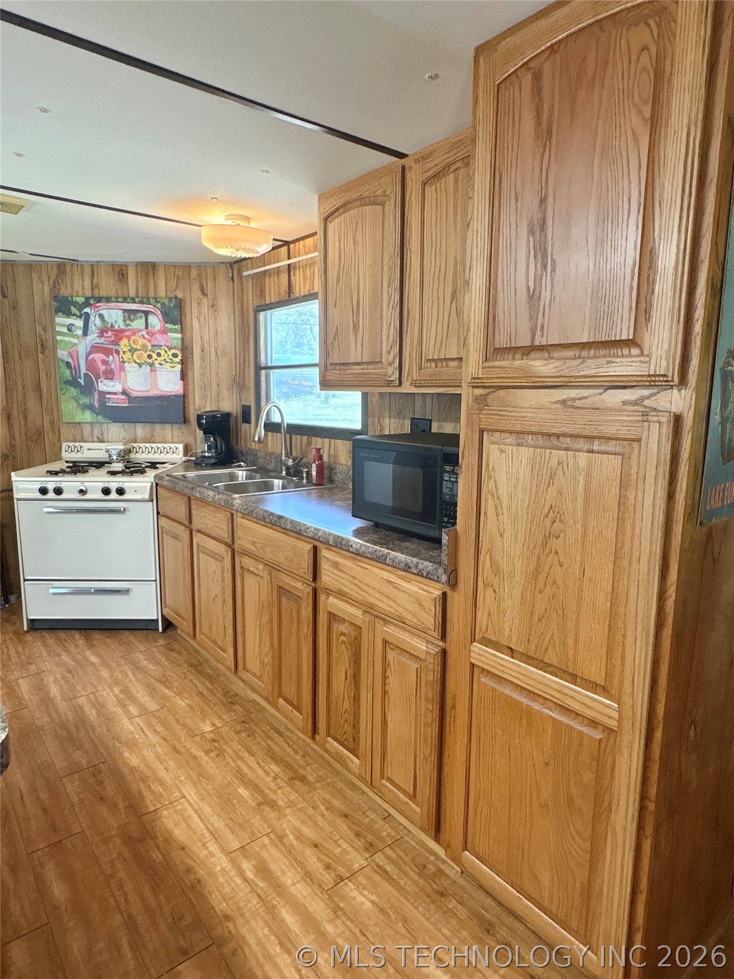 417 Pine Road Property Photo 14