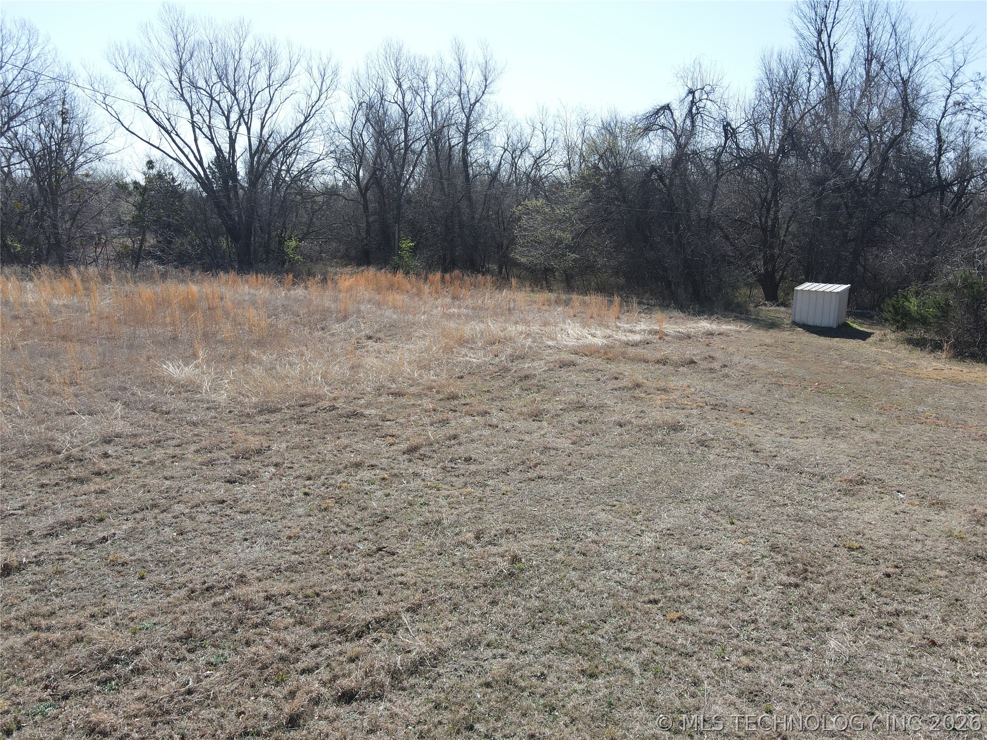 2441 E Rock Creek Road Property Photo 3