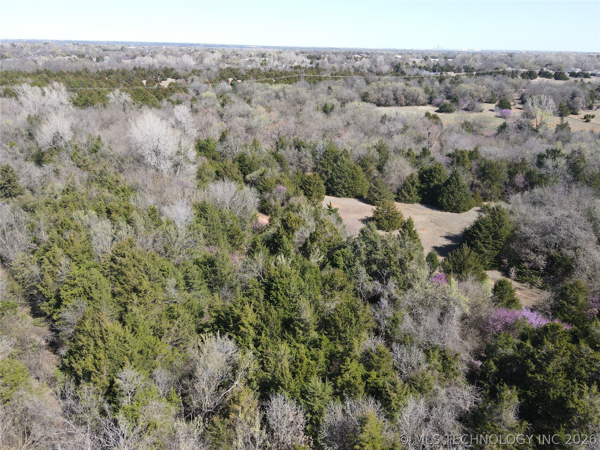 2441 E Rock Creek Road Property Photo 16