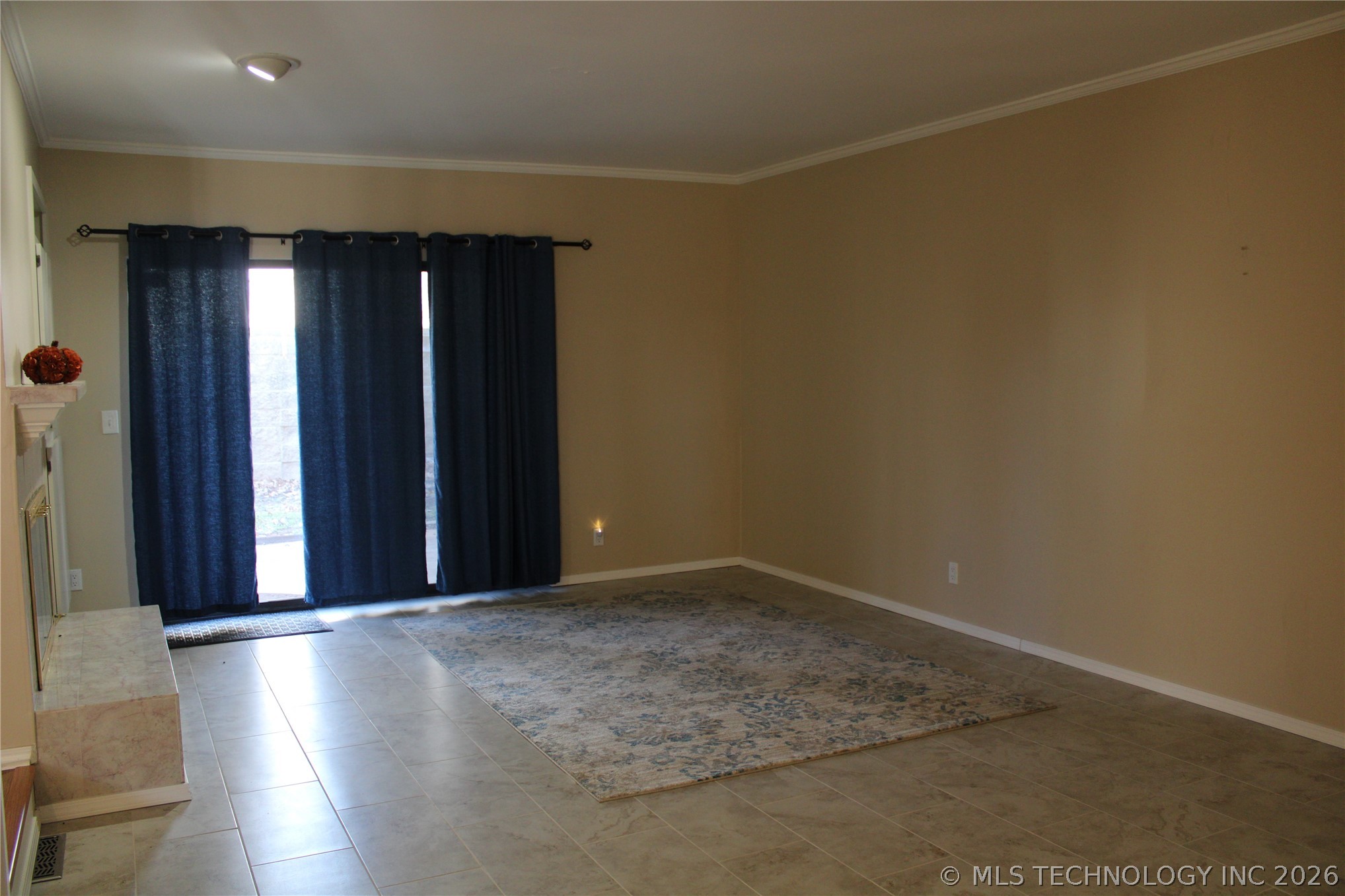 2857 E 84th Street 23 Property Photo 13