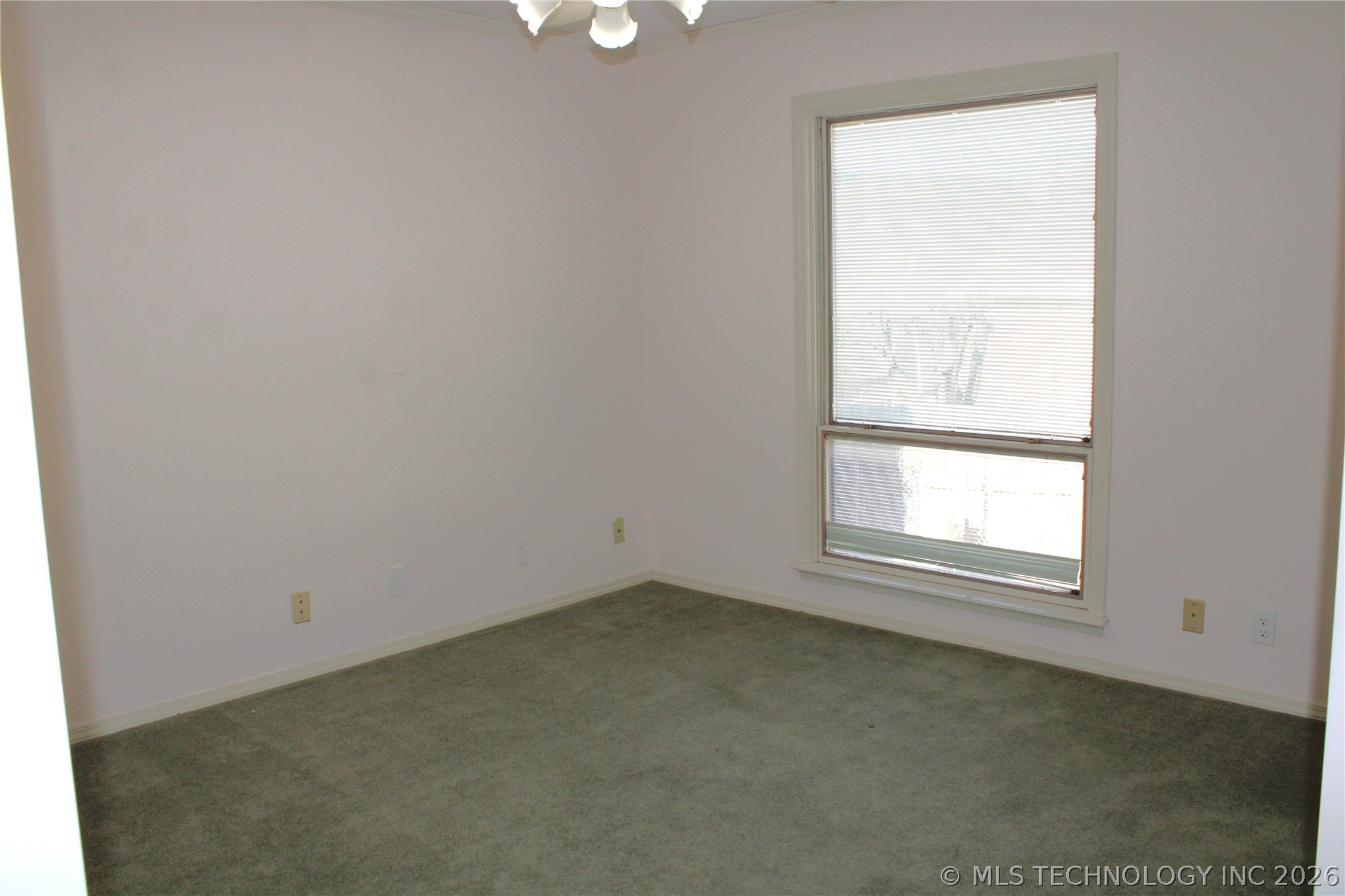 2857 E 84th Street 23 Property Photo 19