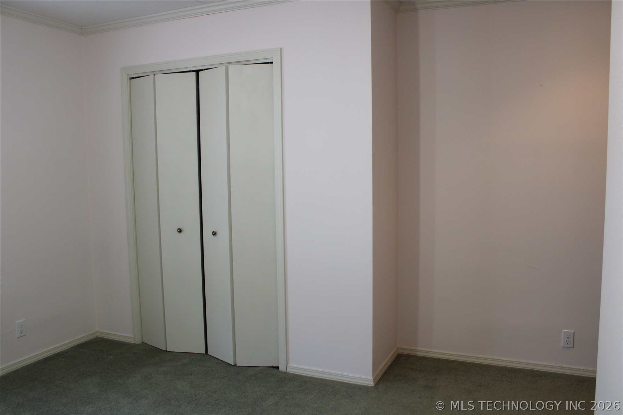 2857 E 84th Street 23 Property Photo 20
