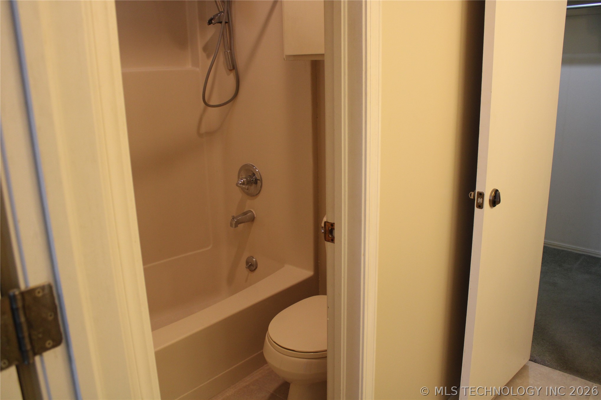 2857 E 84th Street 23 Property Photo 23