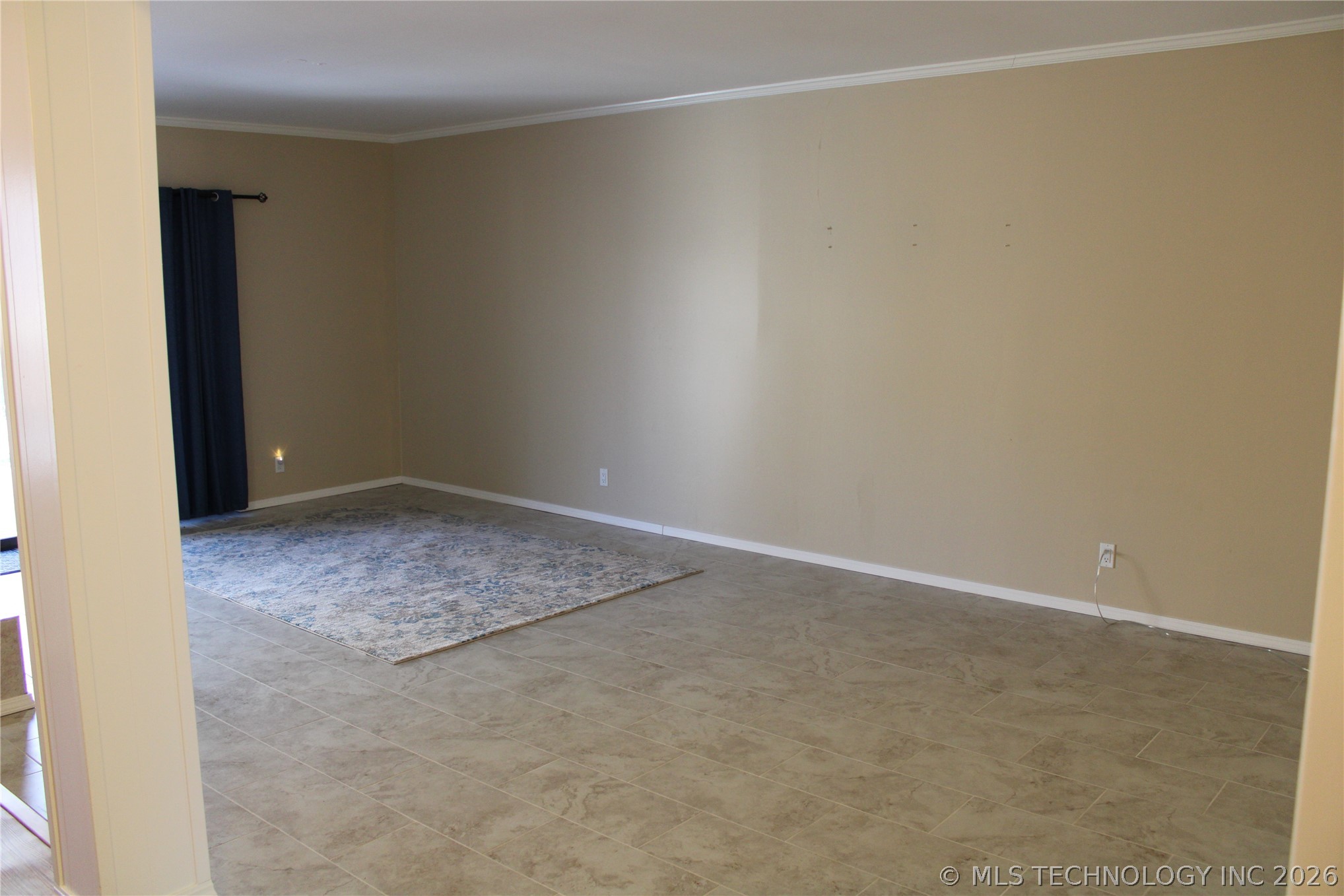 2857 E 84th Street 23 Property Photo 39