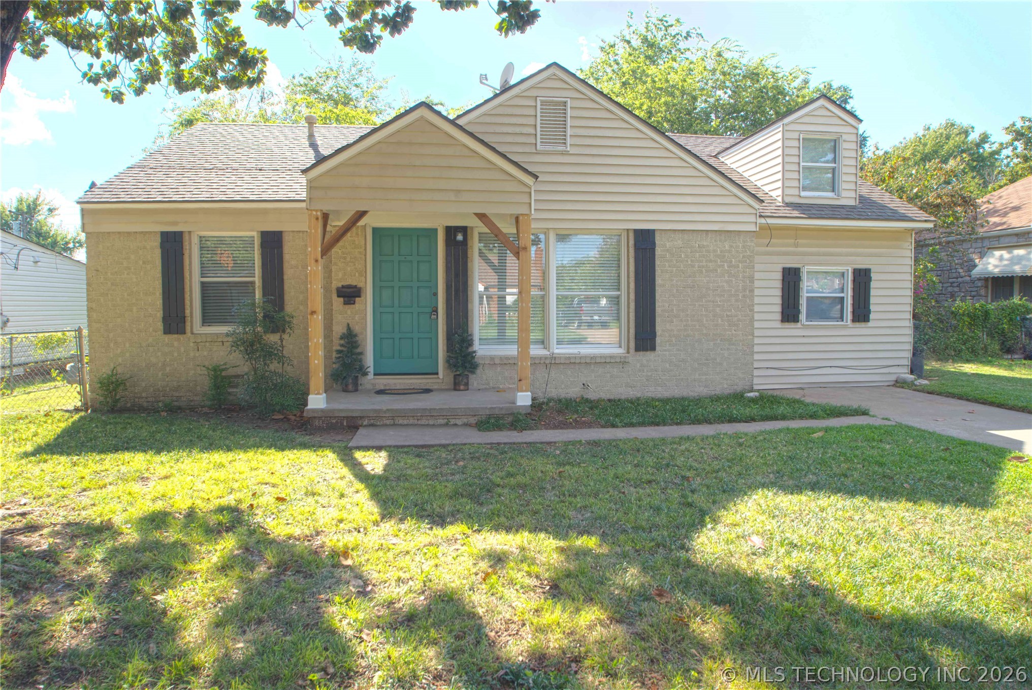 718 S Quebec Avenue Property Photo 1