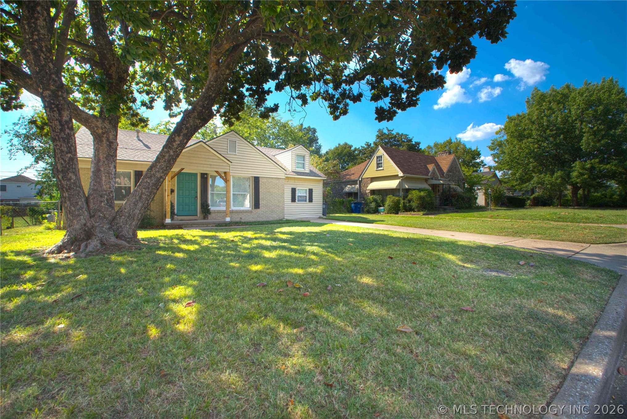 718 S Quebec Avenue Property Photo 2
