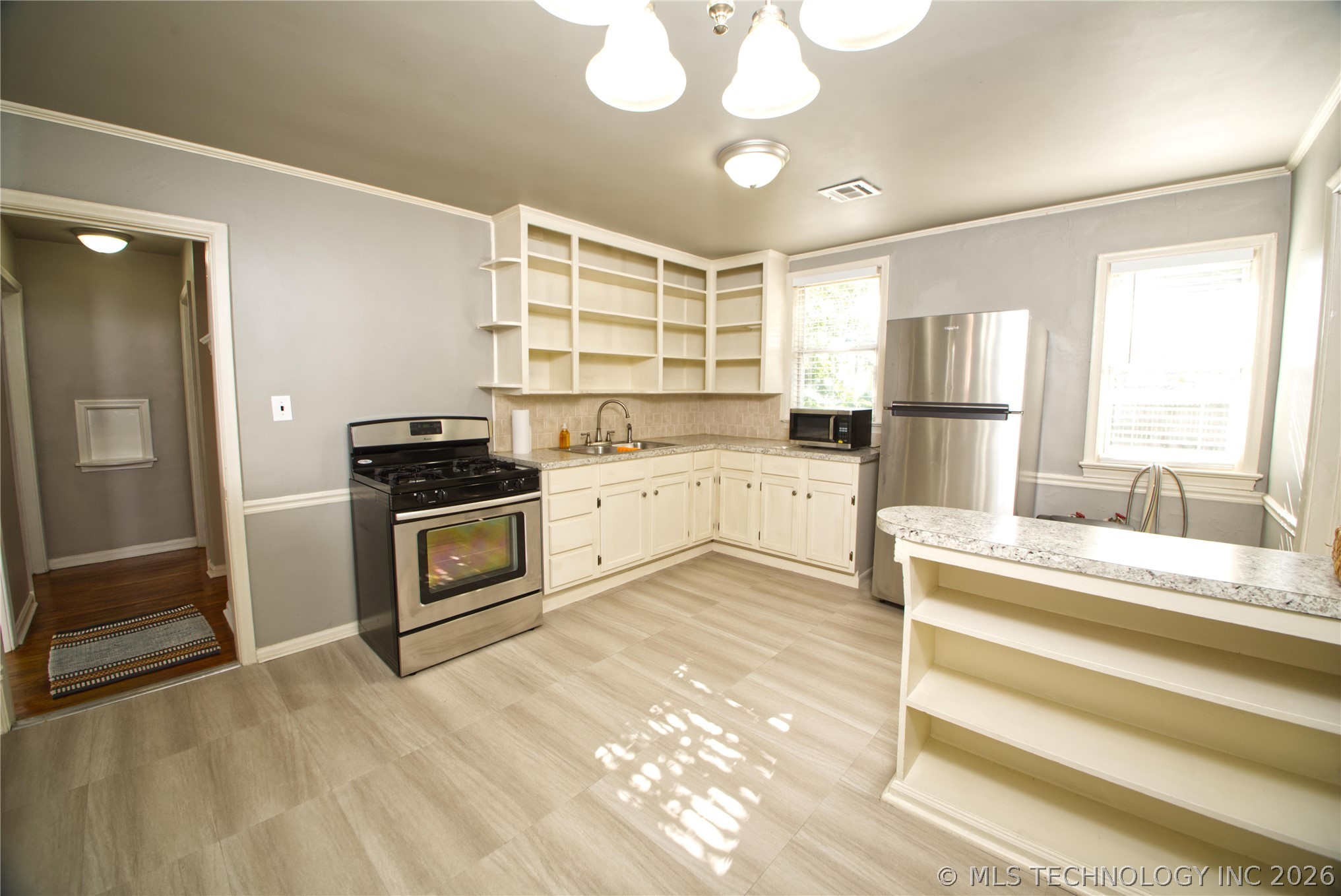 718 S Quebec Avenue Property Photo 4