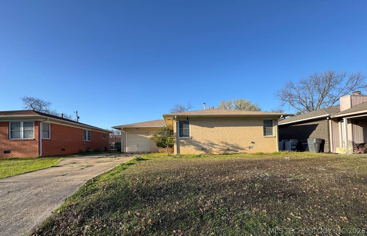 513 Northwest Boulevard Property Photo 1