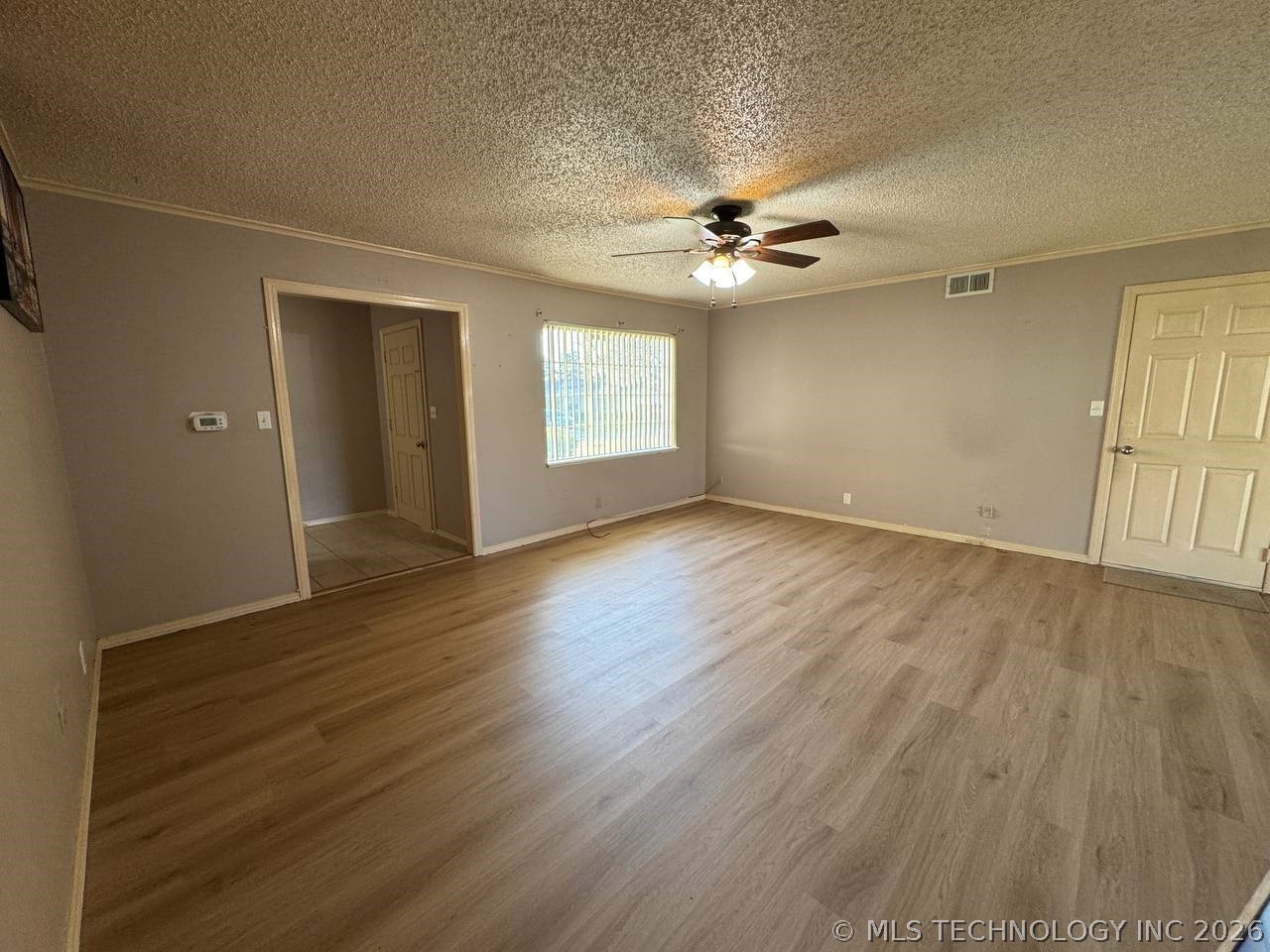 513 Northwest Boulevard Property Photo 6