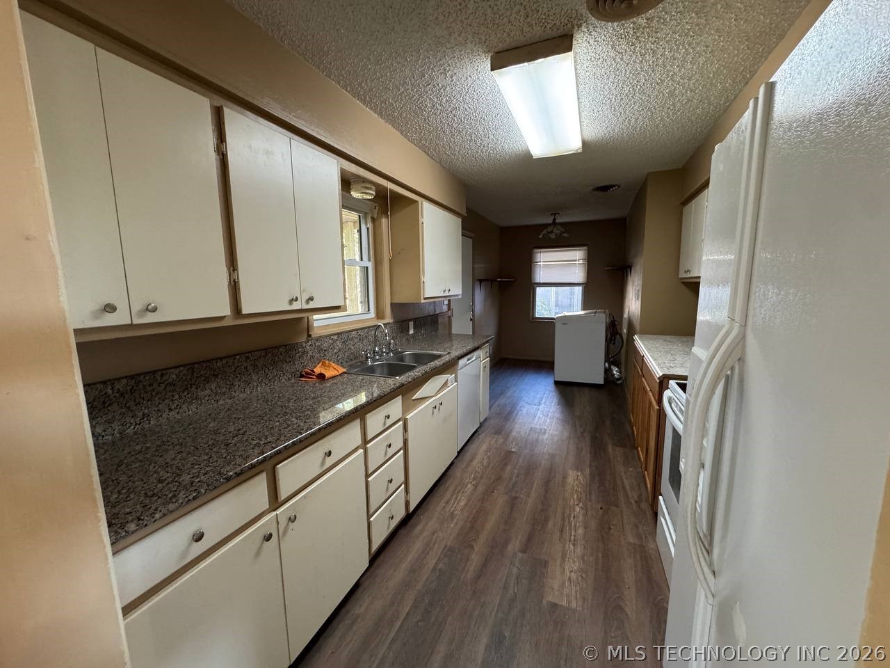 513 Northwest Boulevard Property Photo 9