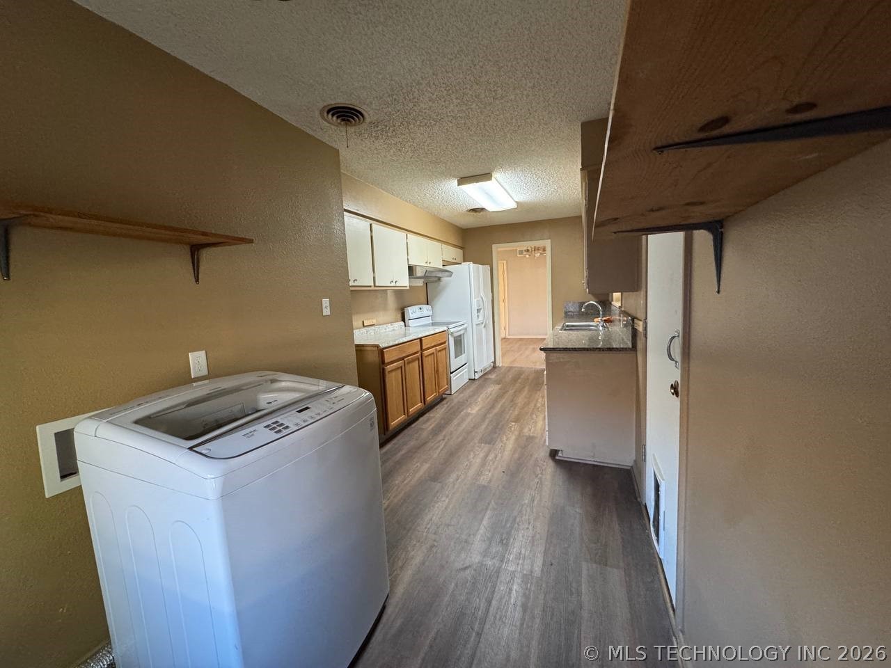 513 Northwest Boulevard Property Photo 10