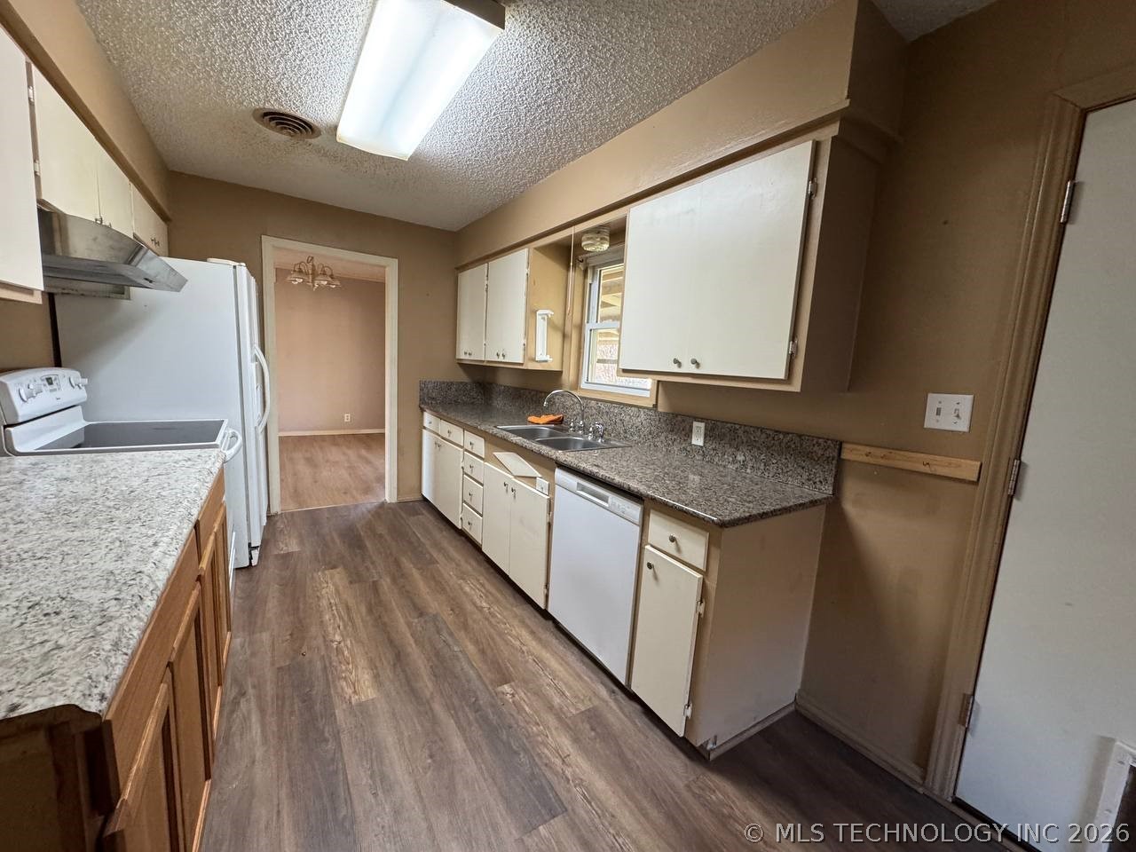 513 Northwest Boulevard Property Photo 11