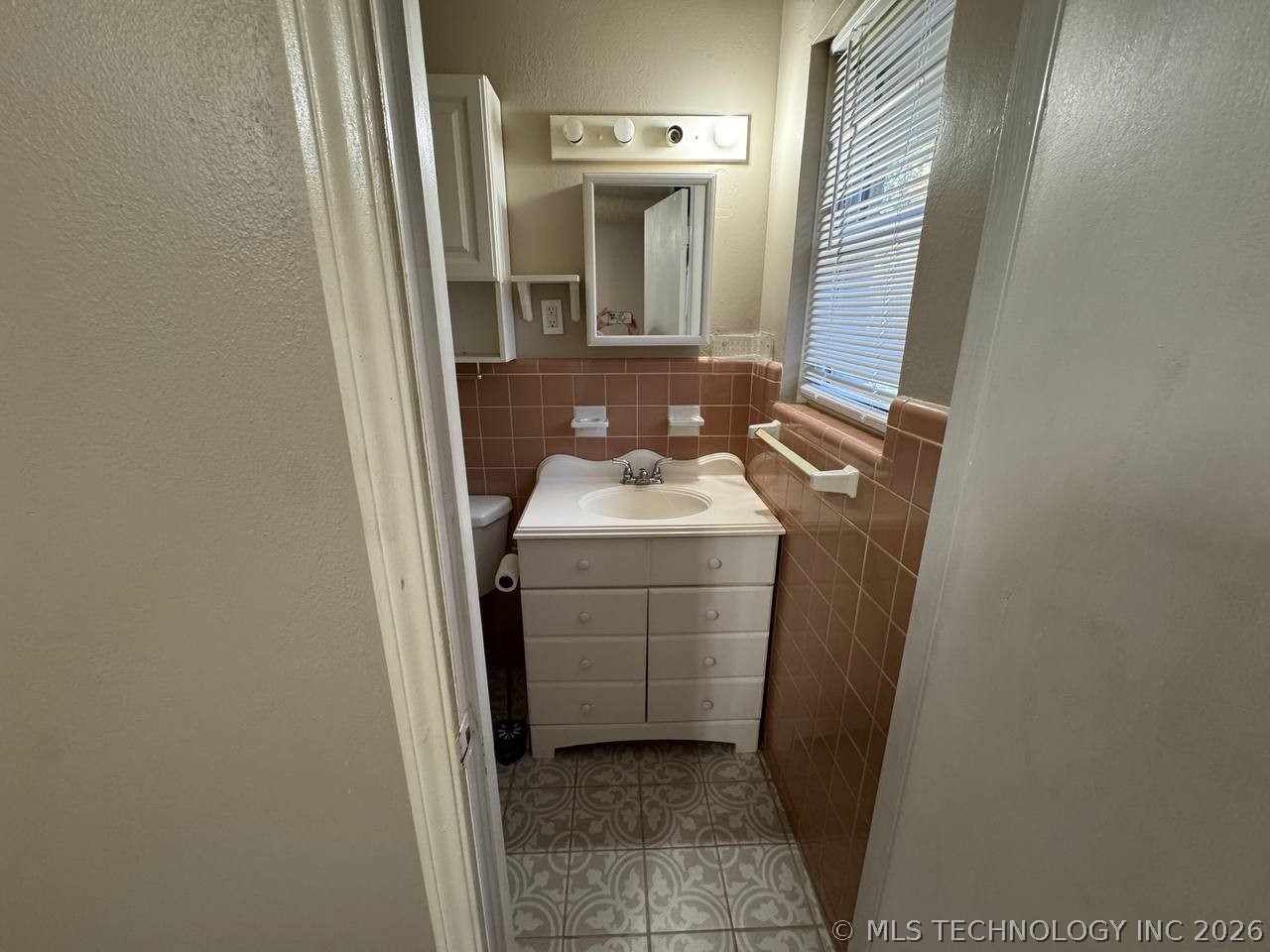 513 Northwest Boulevard Property Photo 15