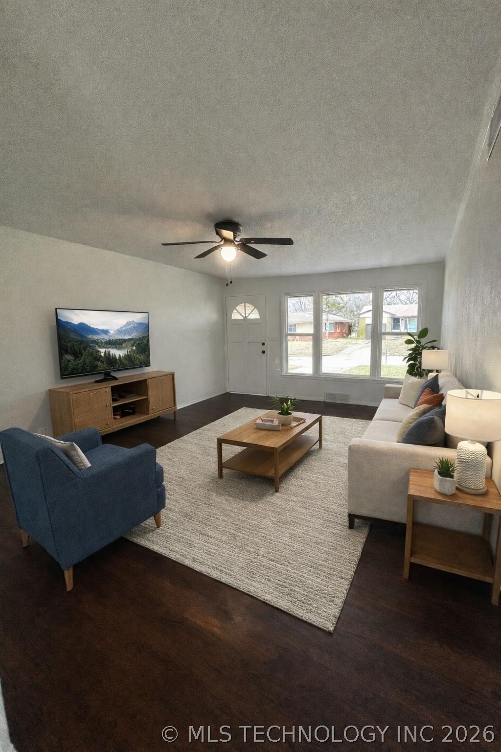 543 Se Wilshire Avenue Property Photo 3