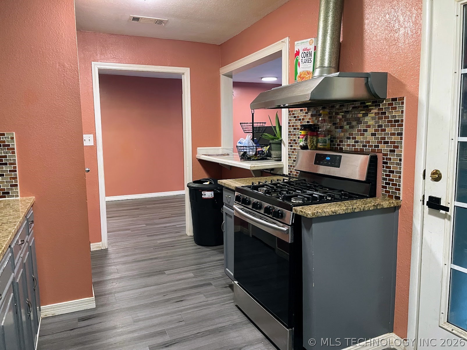 3821 E Xyler Street Property Photo 6