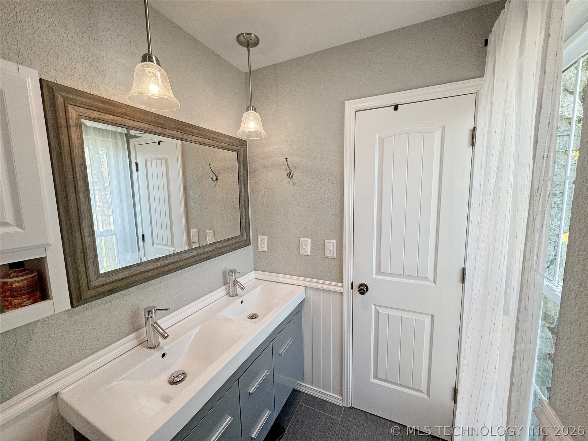 13406 S 125th Place E Property Photo 18