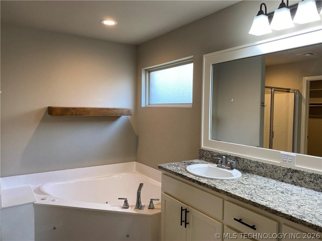 22610 E 105th Street Property Photo 12