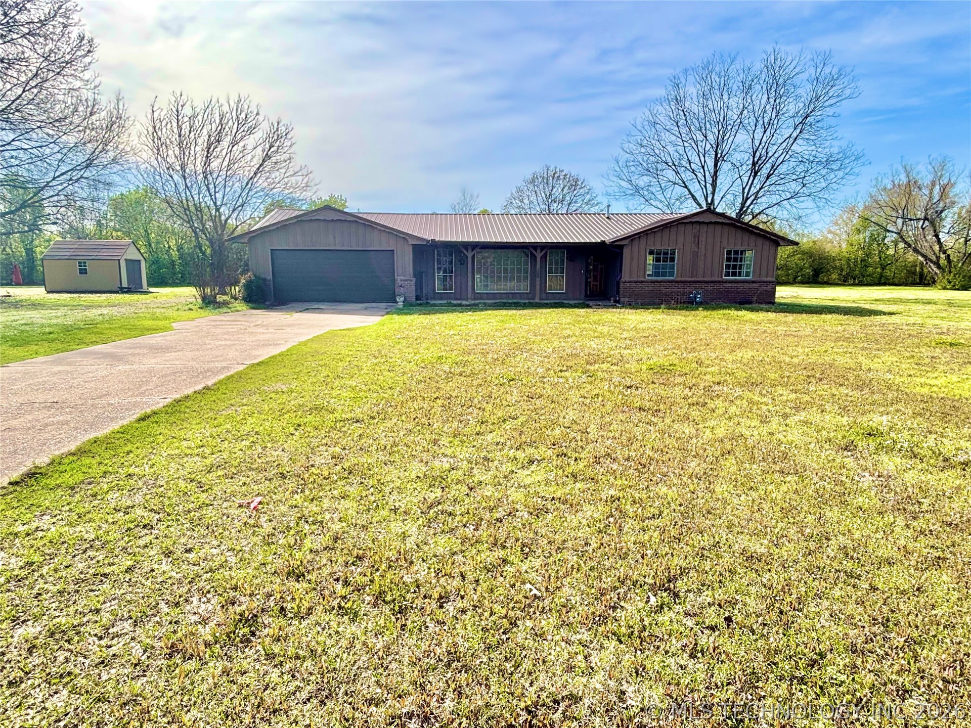 402 S Sockey Lane Property Photo 1