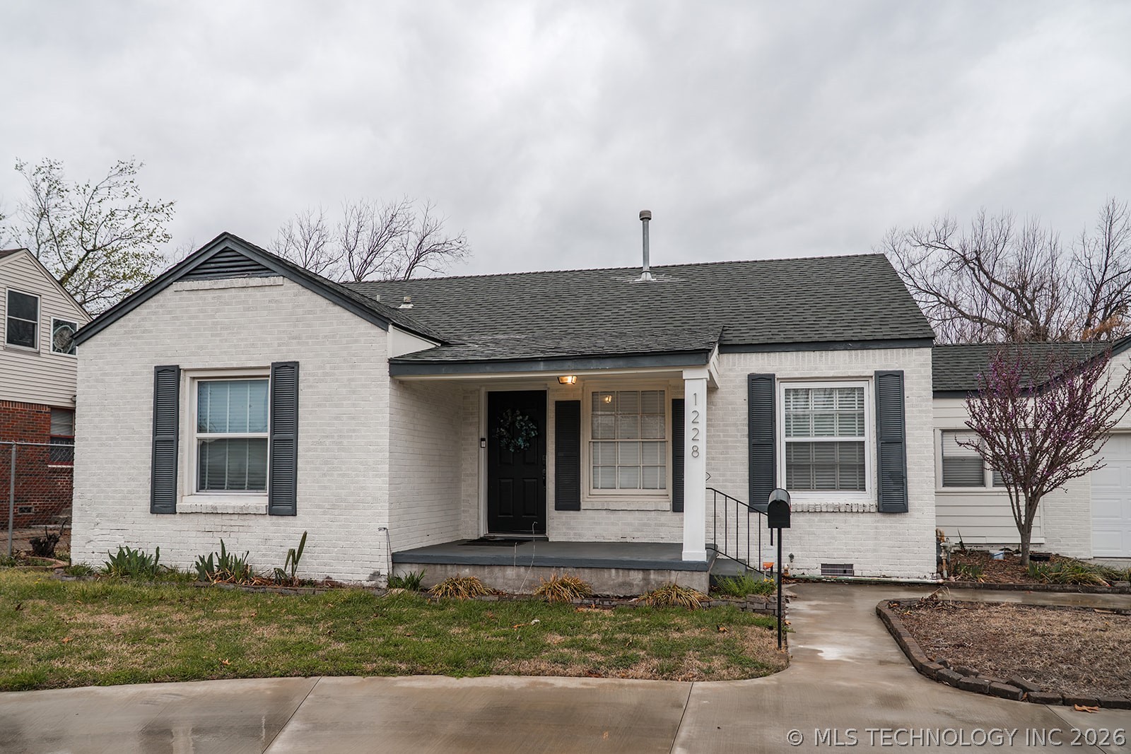 1228 S Yale Avenue Property Photo 1