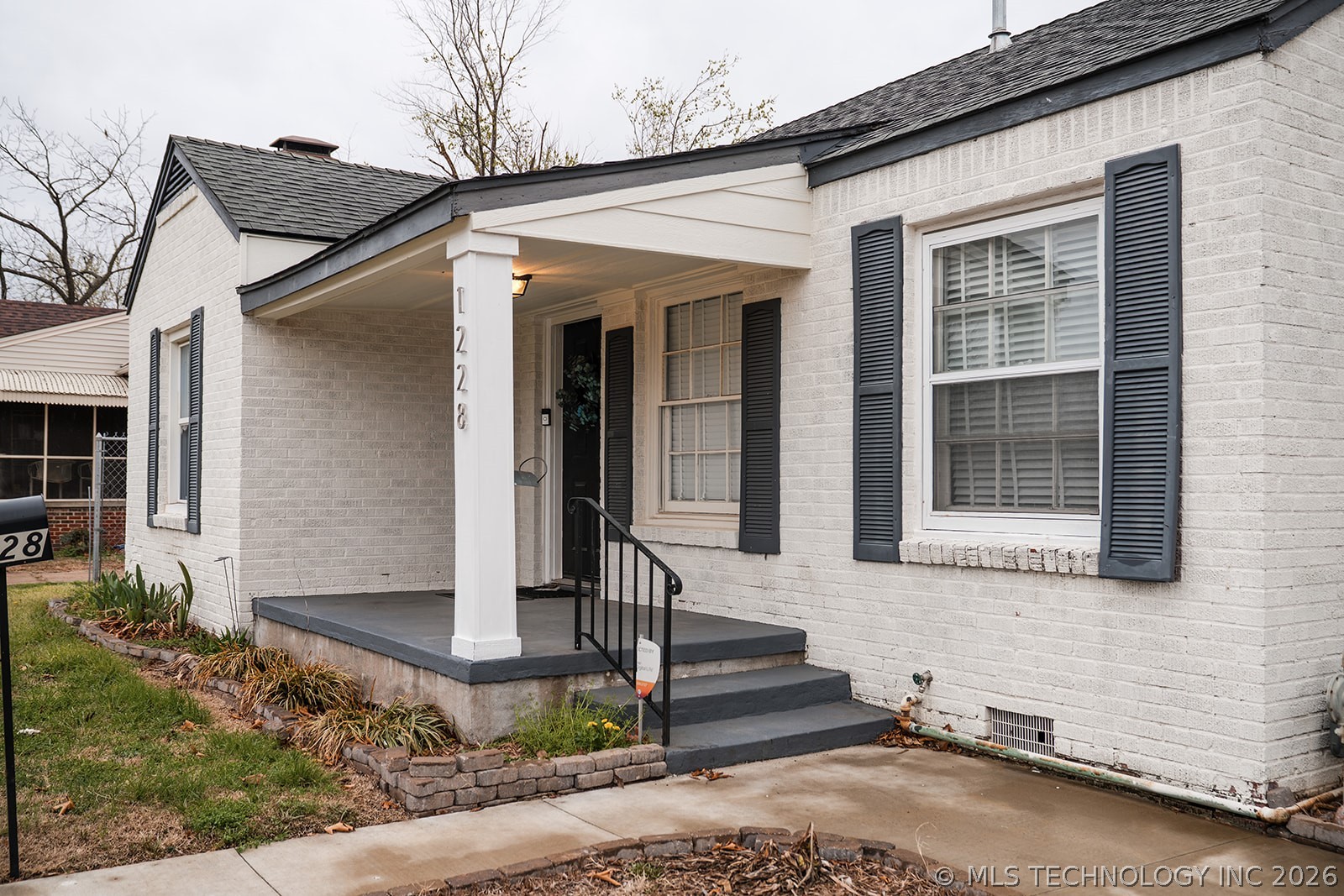 1228 S Yale Avenue Property Photo 3