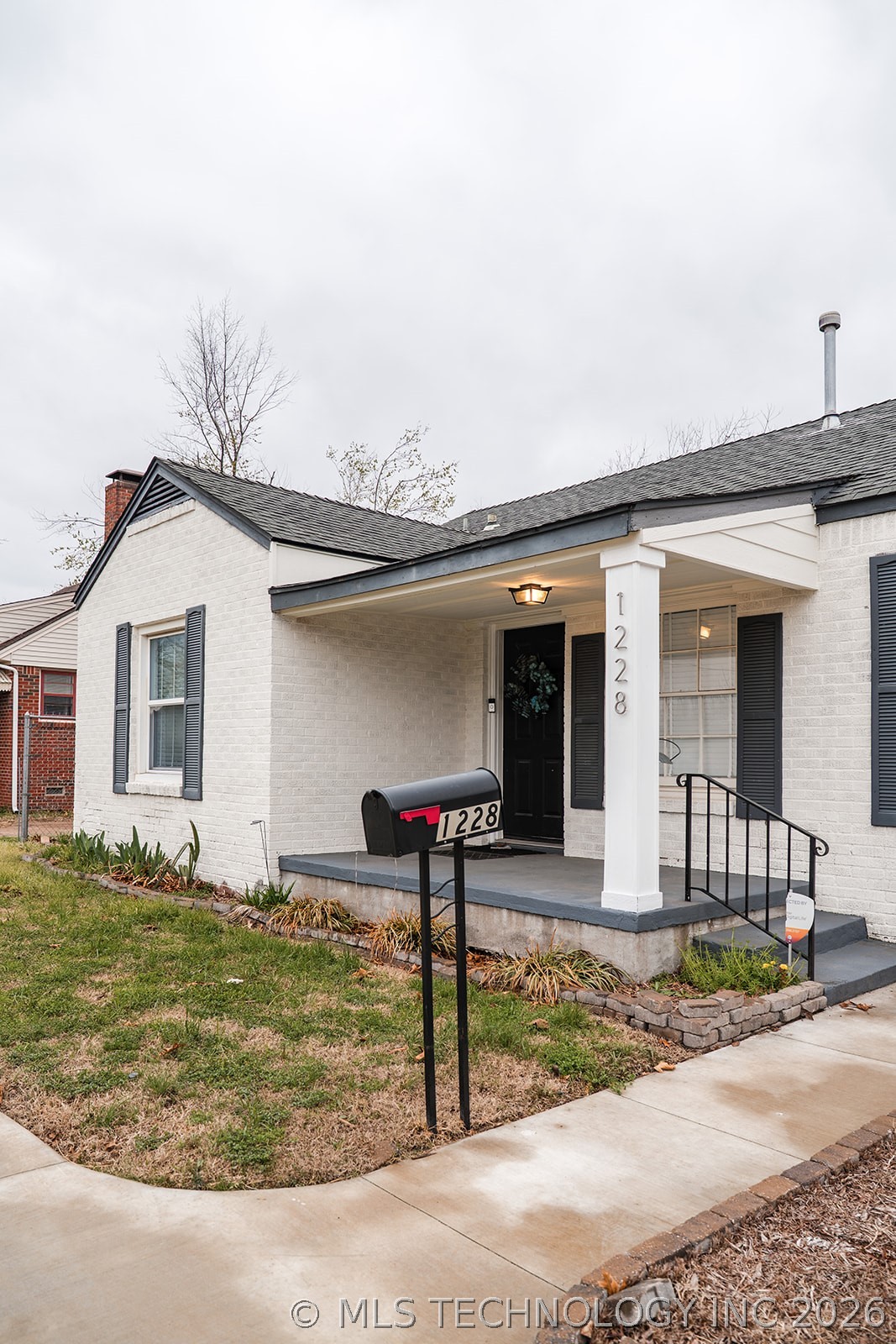 1228 S Yale Avenue Property Photo 4