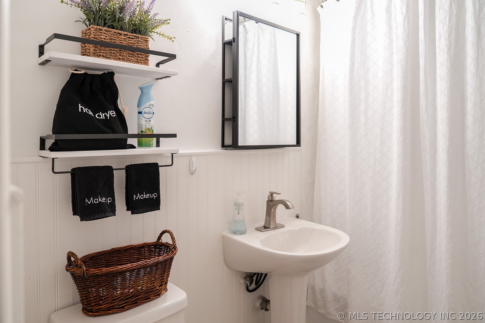 1228 S Yale Avenue Property Photo 19