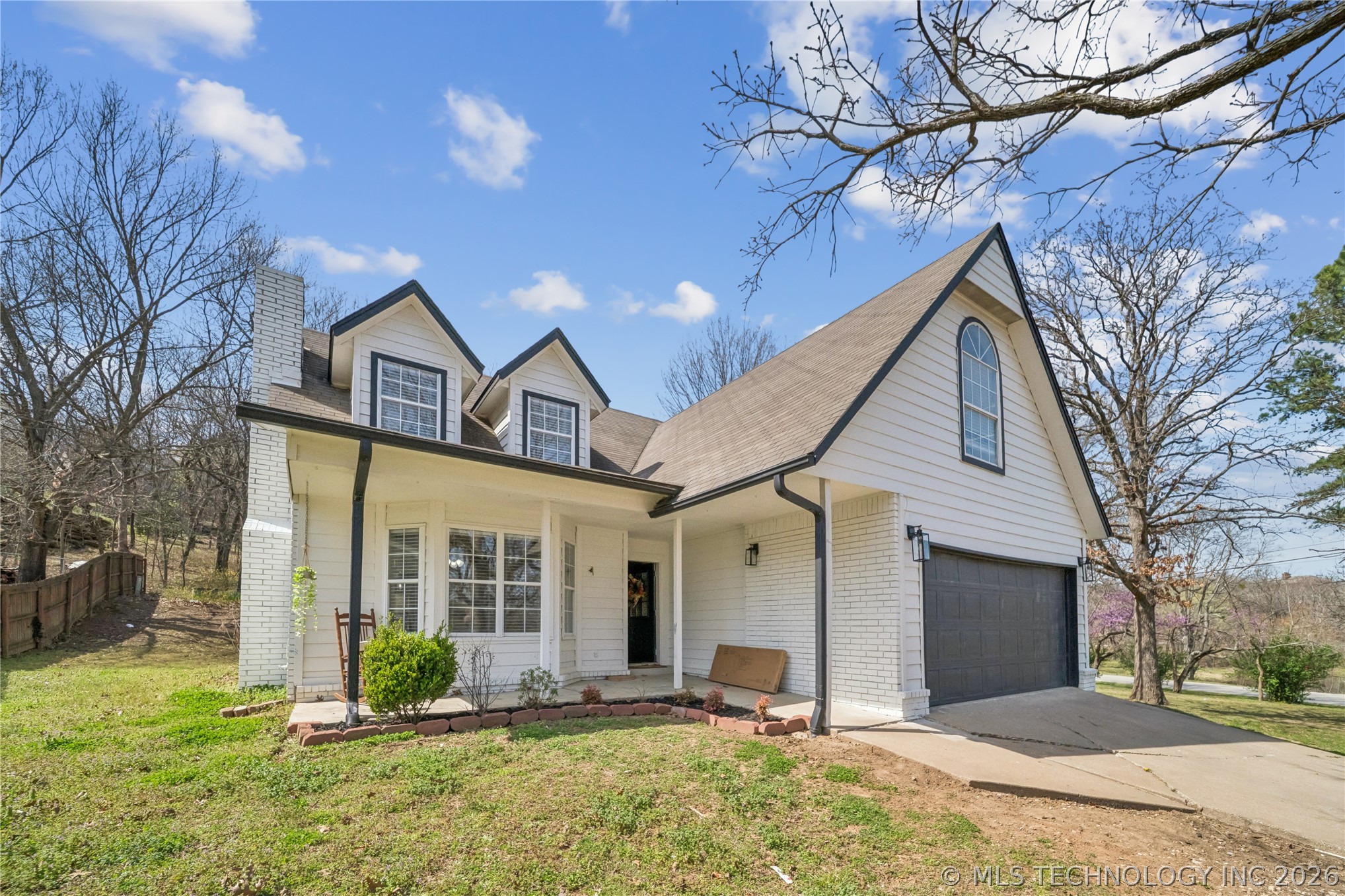 1490 Ash Hollow Street Property Photo 2
