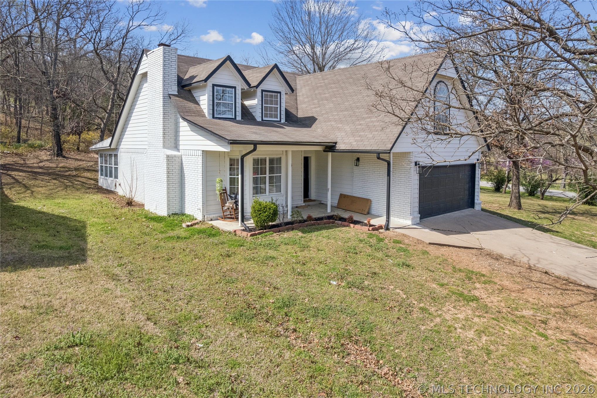 1490 Ash Hollow Street Property Photo 3