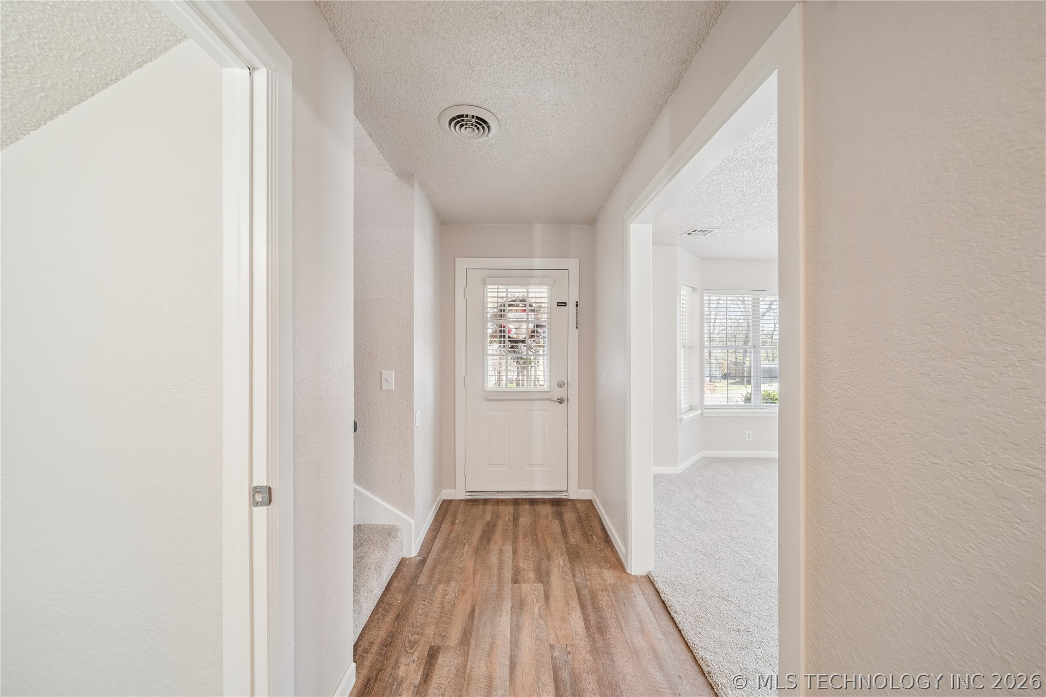 1490 Ash Hollow Street Property Photo 5