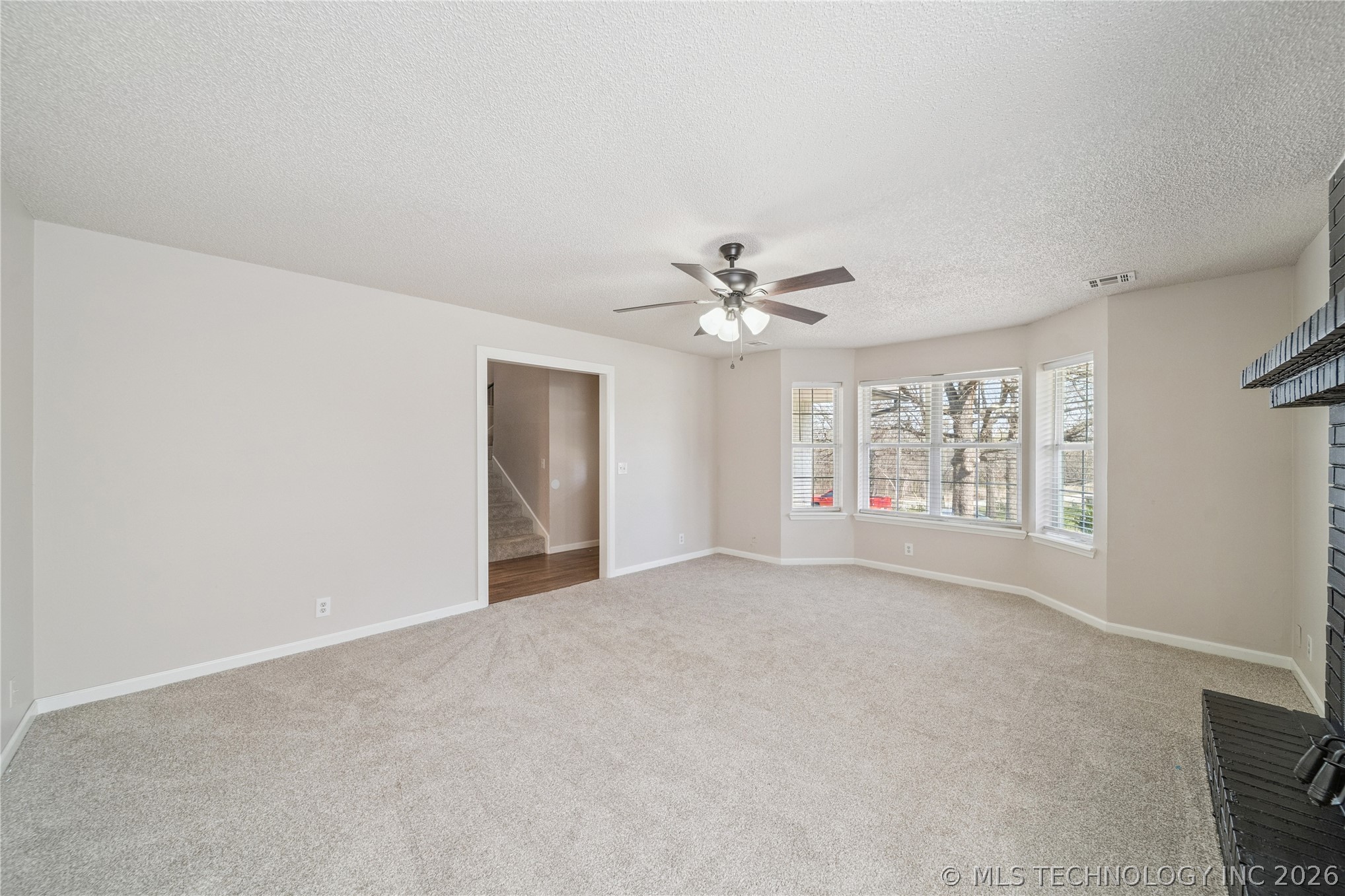 1490 Ash Hollow Street Property Photo 10