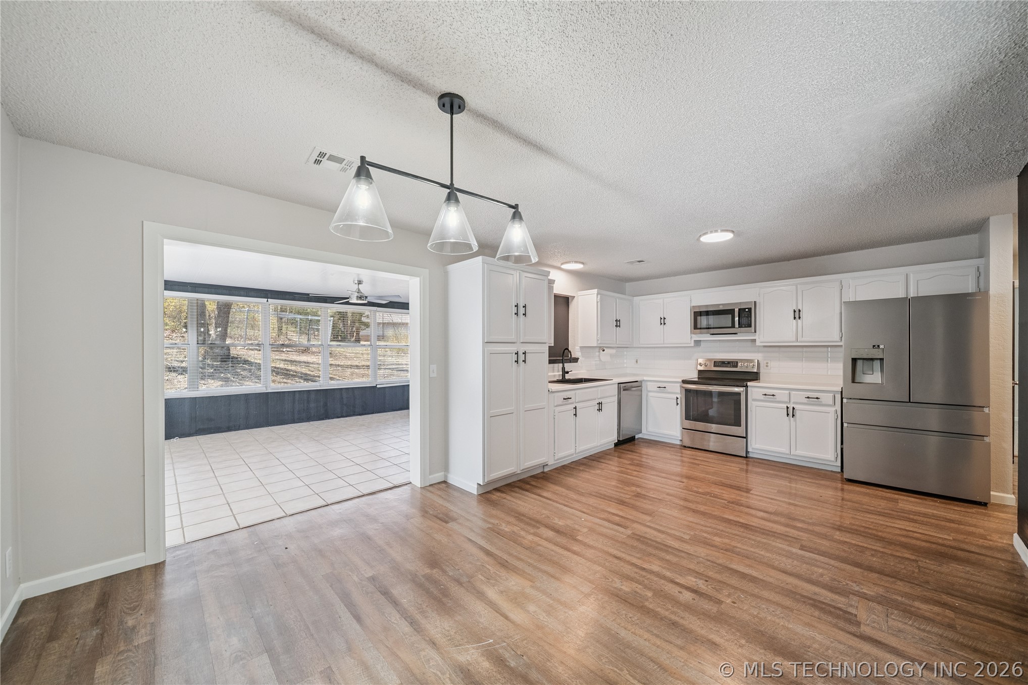 1490 Ash Hollow Street Property Photo 13