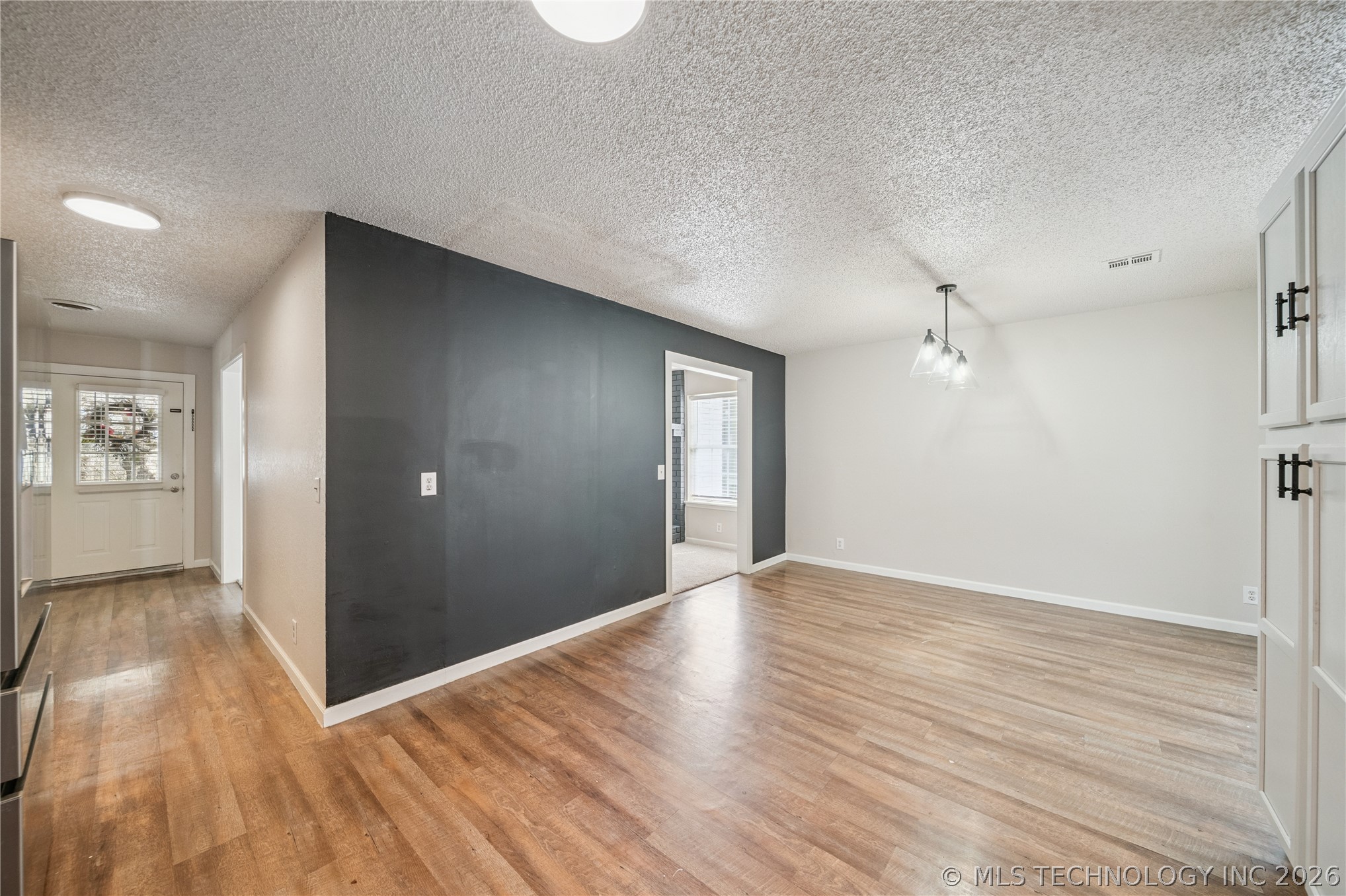 1490 Ash Hollow Street Property Photo 17